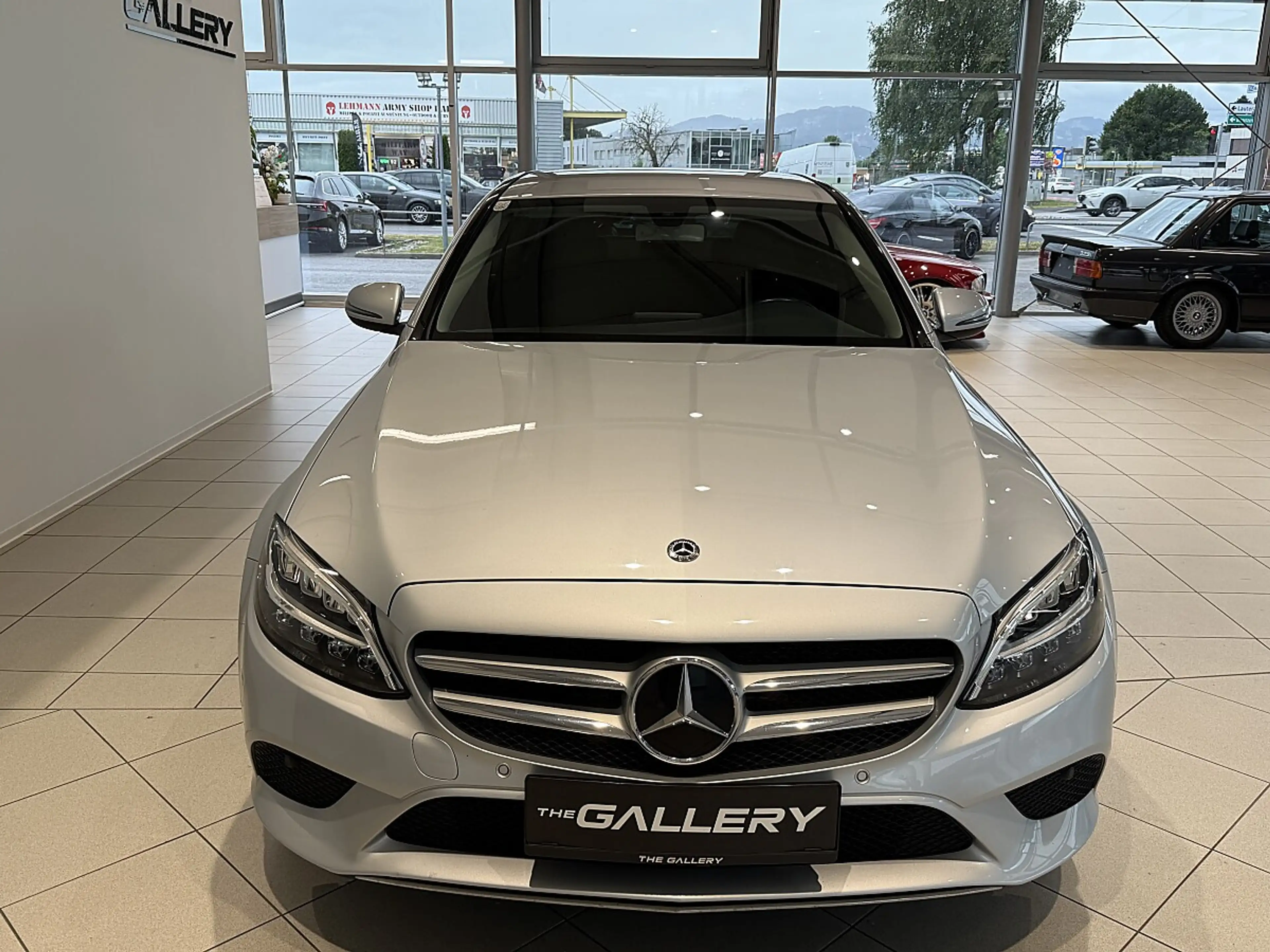 Mercedes-Benz C 200 d Avantgarde Aut. *Kamera*Sitzheizung*Keyless*LED — photo 2