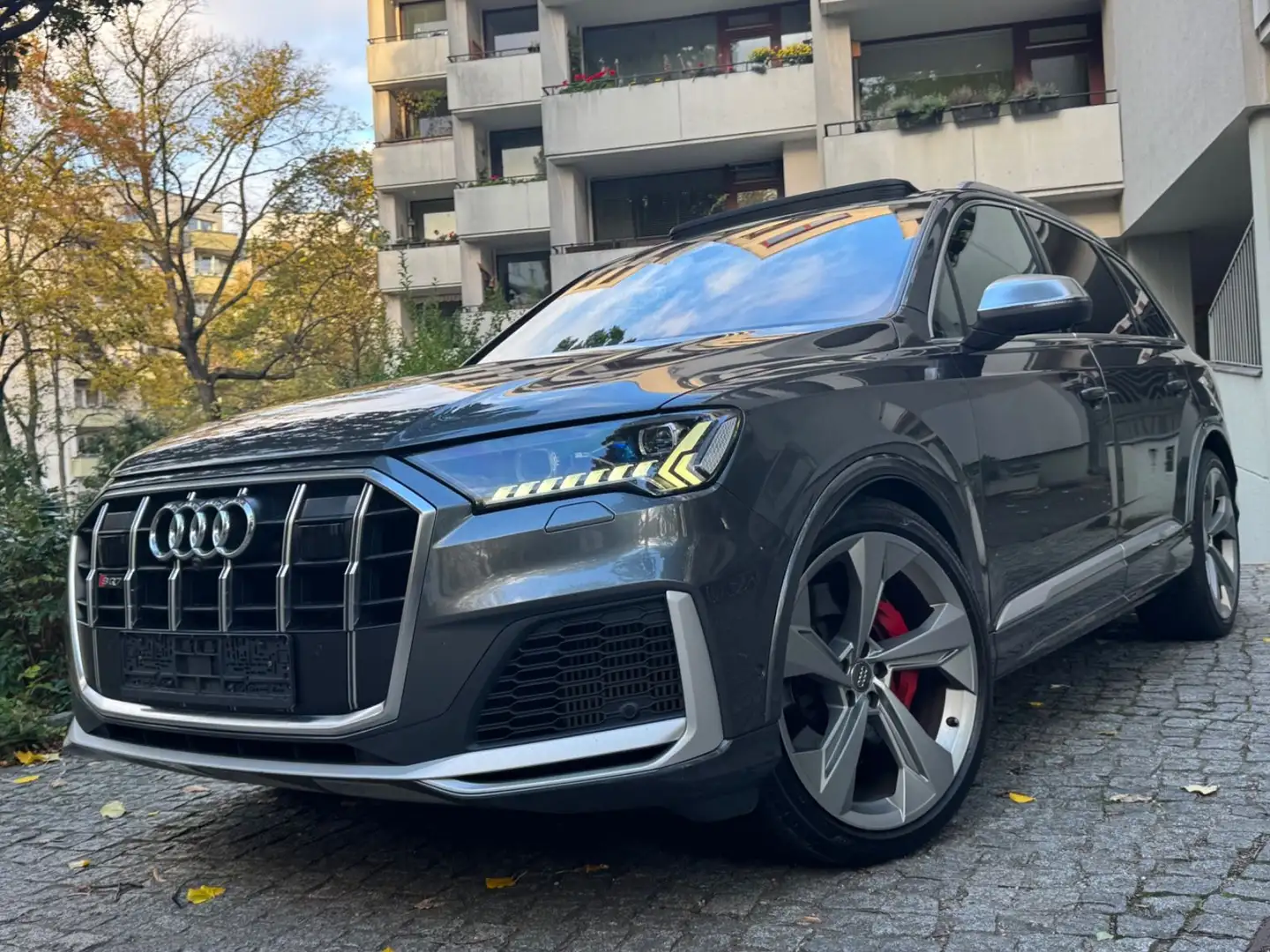 Audi SQ7 4.0 TDI quattro/MATR/HUD/SOFTC/PANO/NACHTSIC Gris - 2