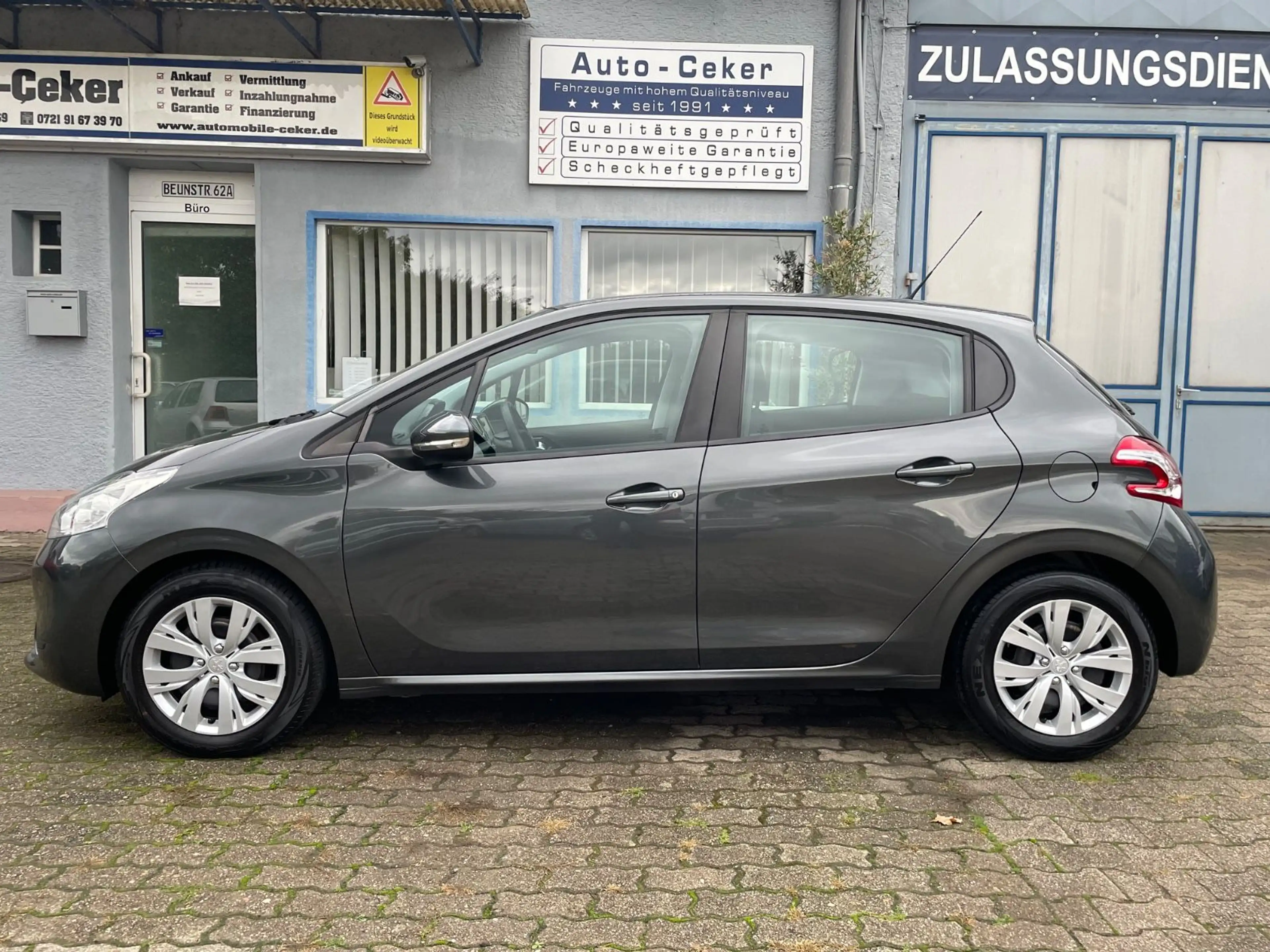 Peugeot 208 Active"Klima"Parkhilfe"Tempomat"Bluetooth" — photo 2