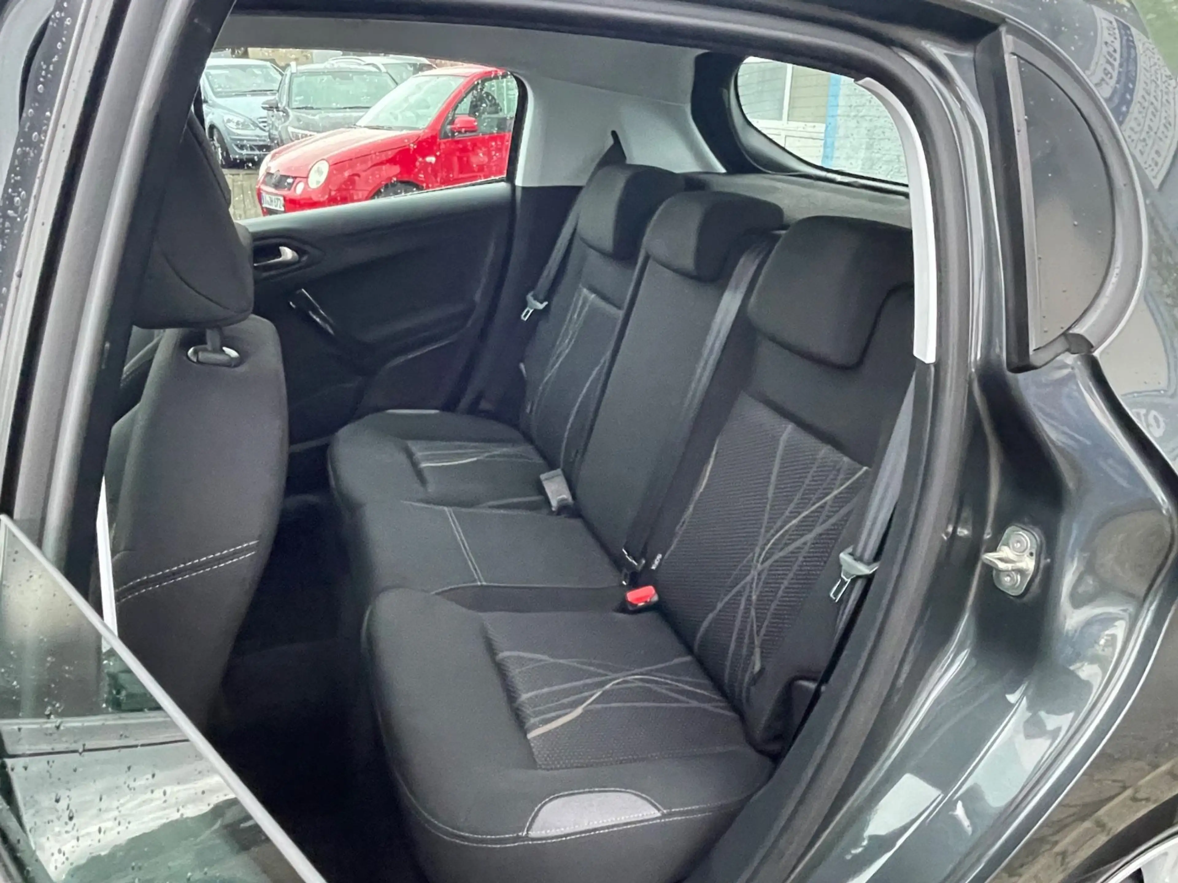 Peugeot 208 Active"Klima"Parkhilfe"Tempomat"Bluetooth" — photo 14