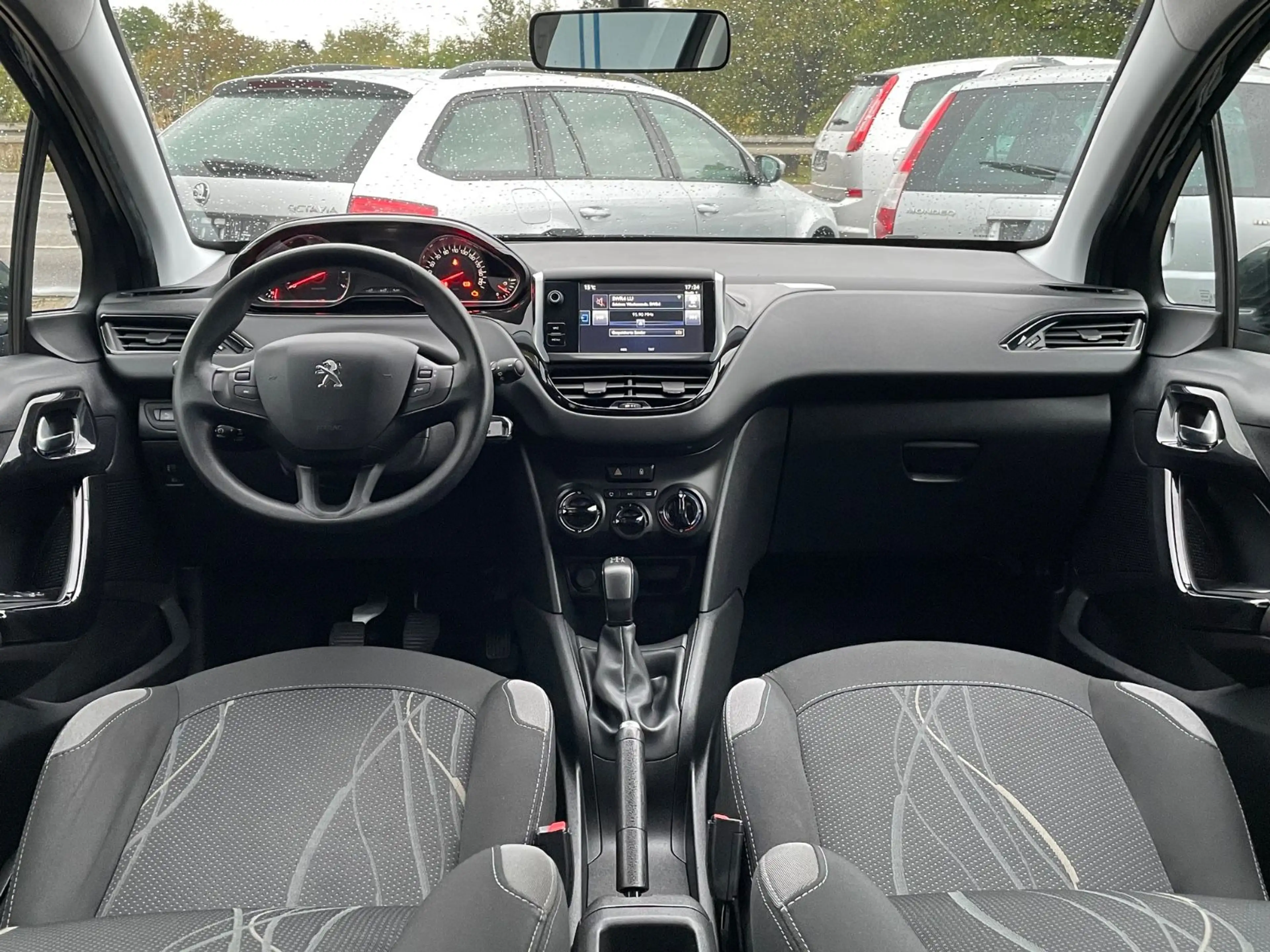Peugeot 208 Active"Klima"Parkhilfe"Tempomat"Bluetooth" — photo 10