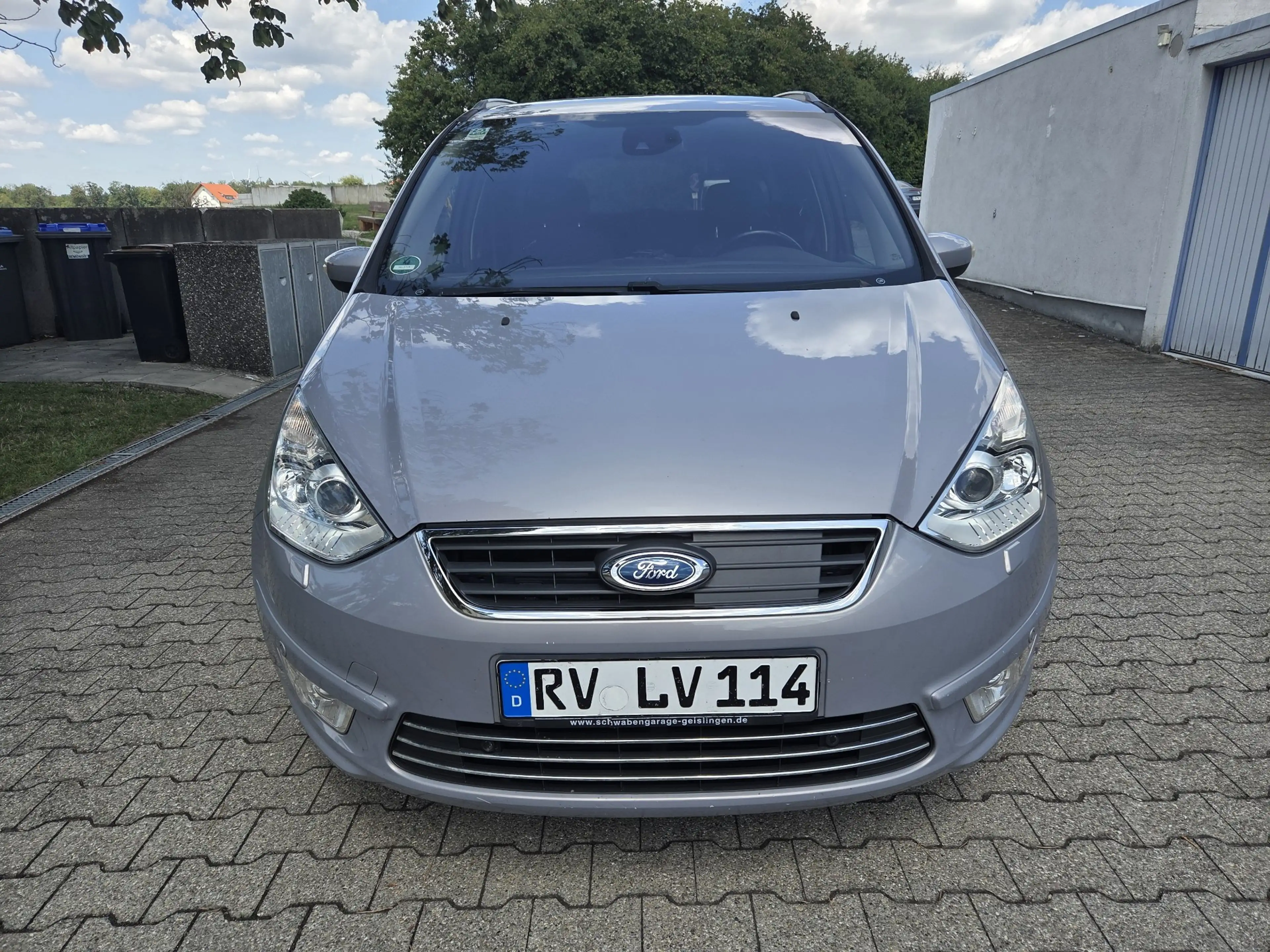 Ford Galaxy Titanium — photo 3