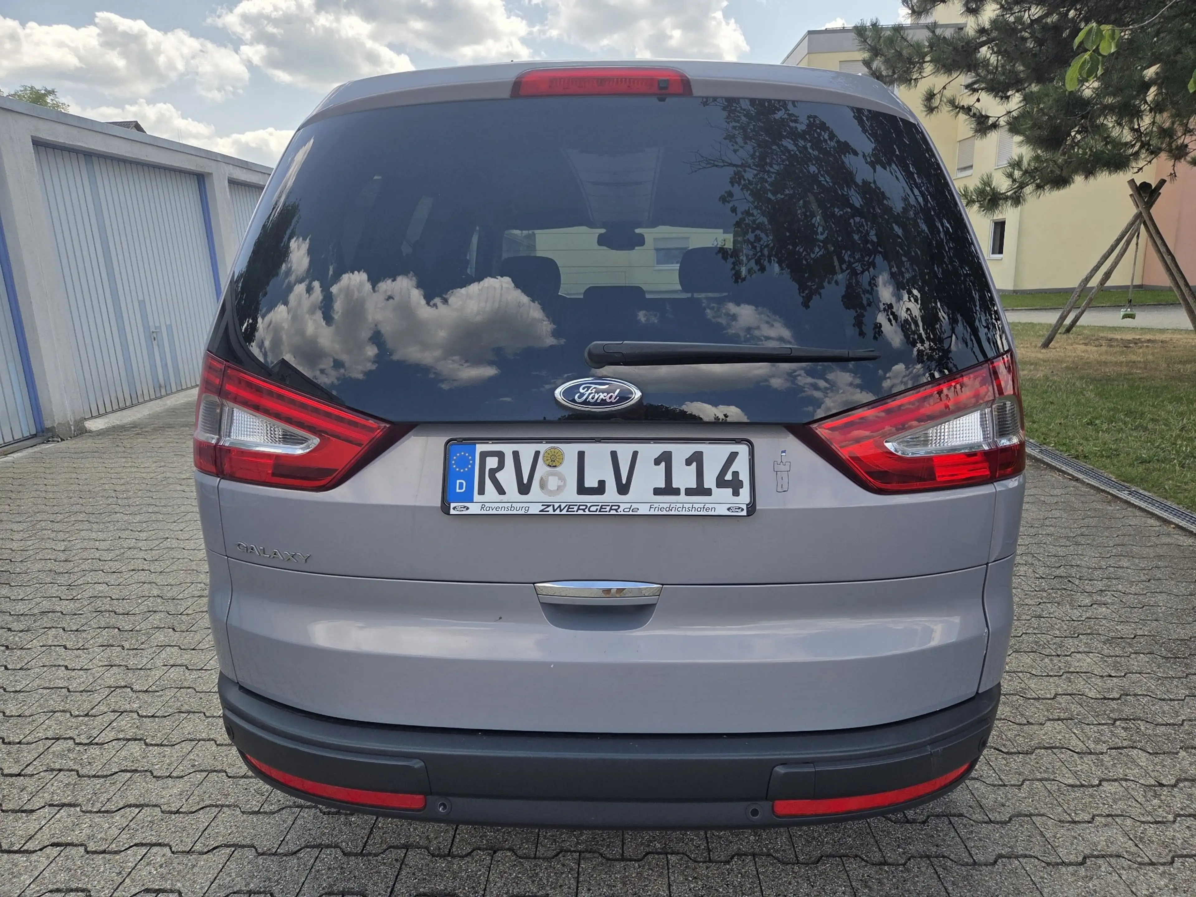 Ford Galaxy Titanium — photo 8
