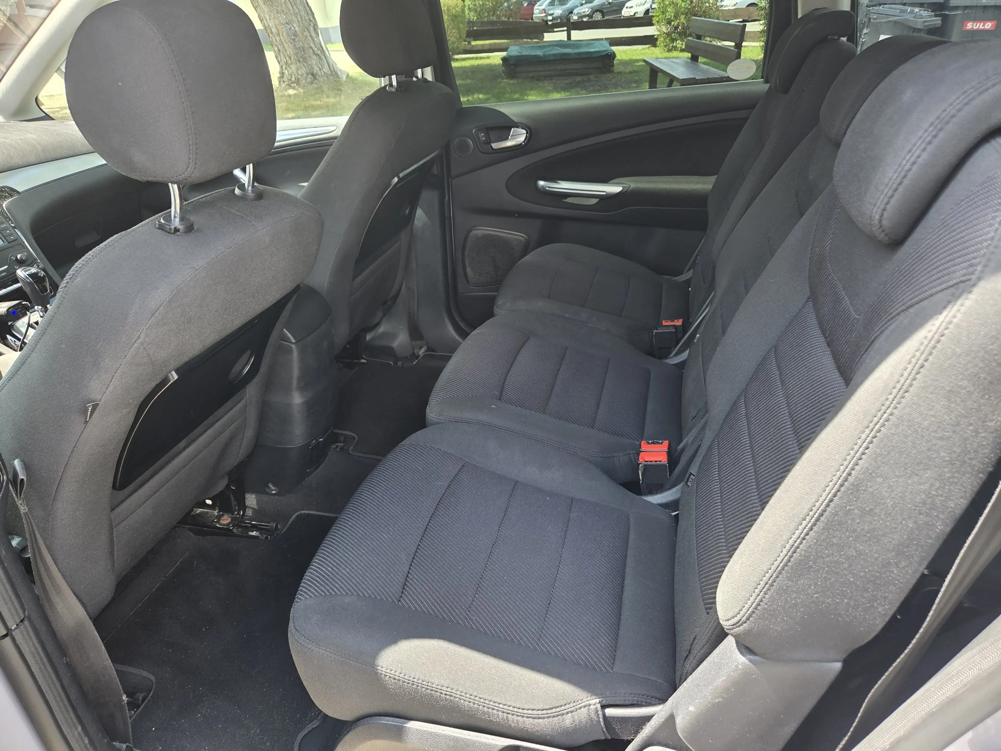 Ford Galaxy Titanium — photo 4