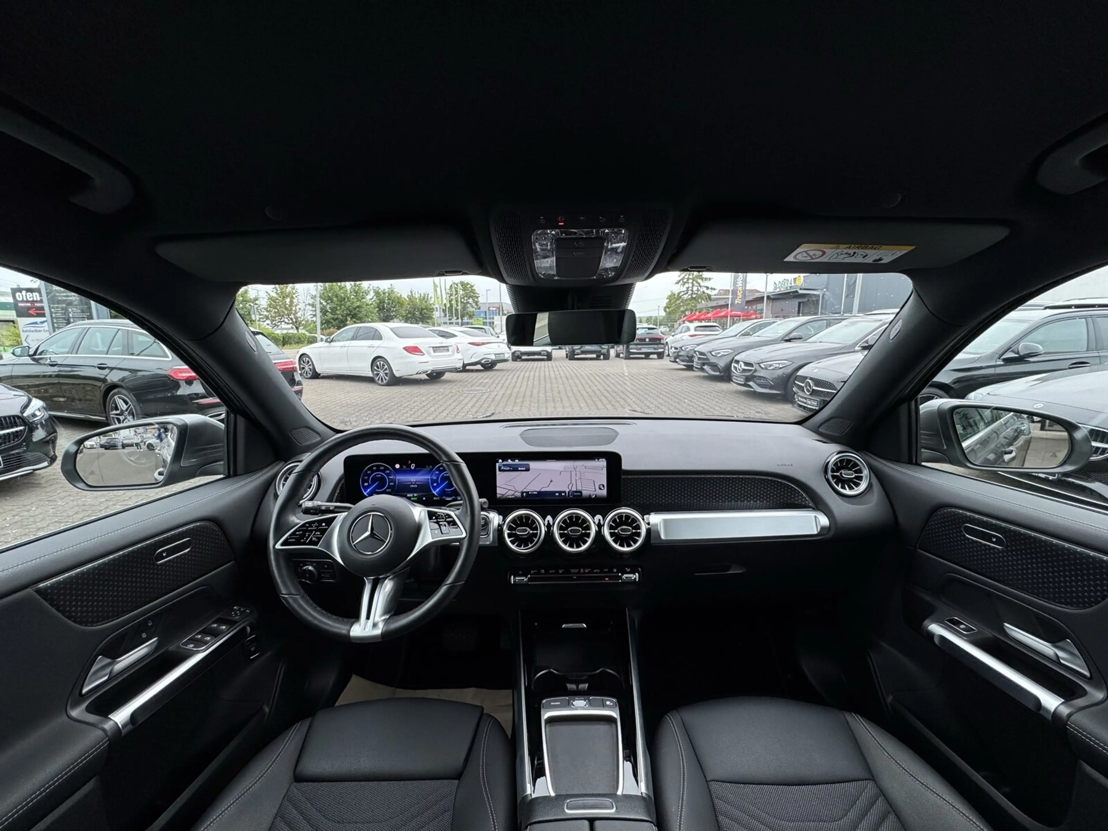 Mercedes-Benz EQB 350 EQB 350 4M PROGR. NAVI+LED+KAMERA+CARPLAY+ASSIST — photo 12