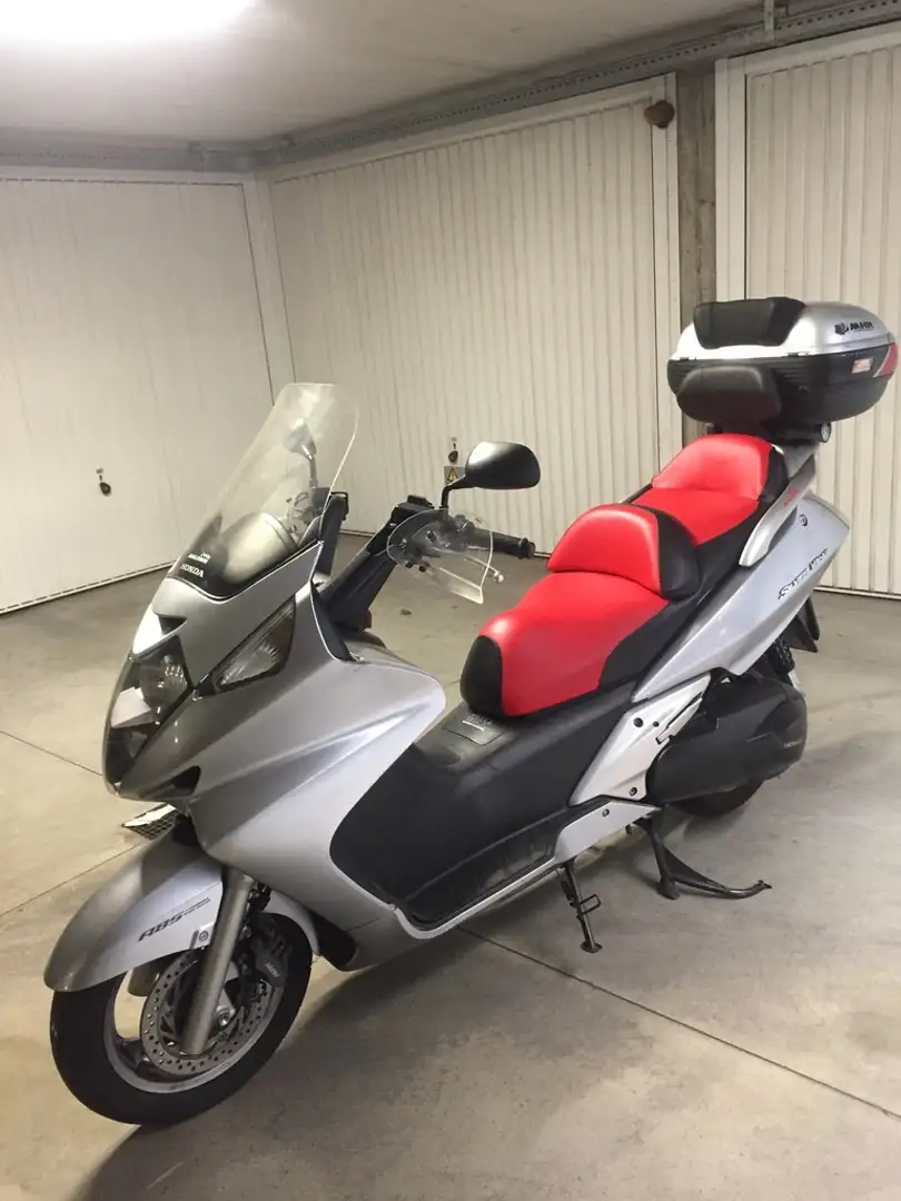Honda Silver Wing 600 - ABS Argent - 1