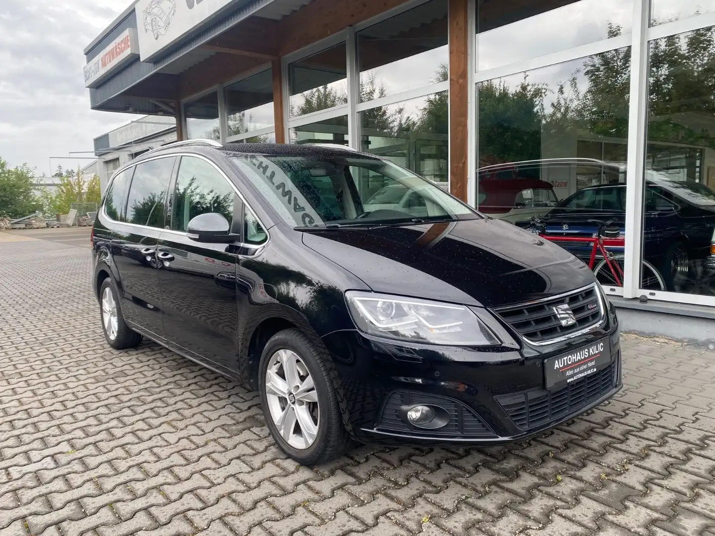 SEAT Alhambra FR-Line 7 Sitzer AHK R-Cam Schwarz - 1