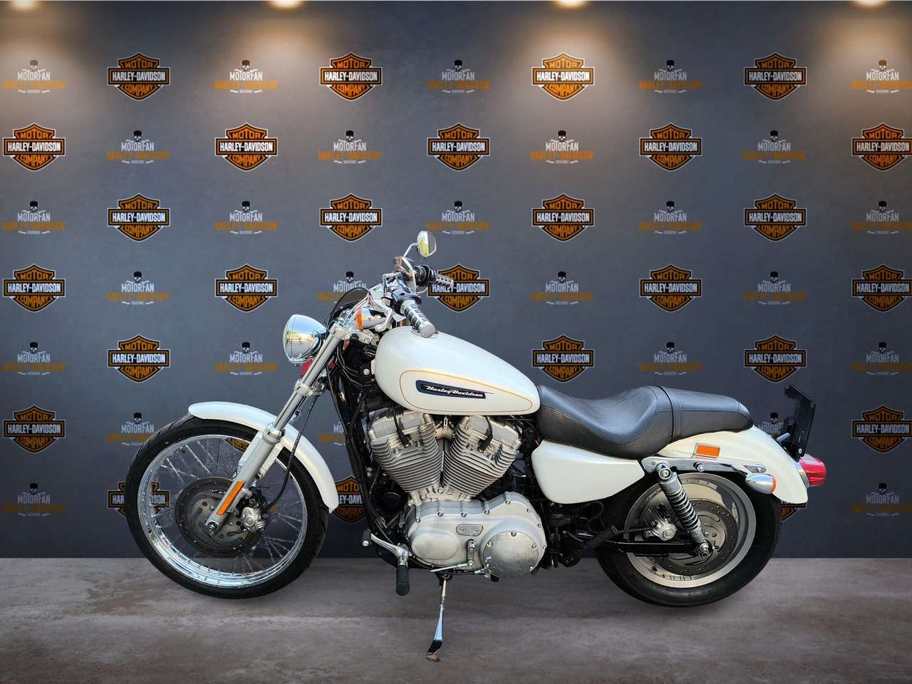Harley-Davidson Sportster XL 883 C
