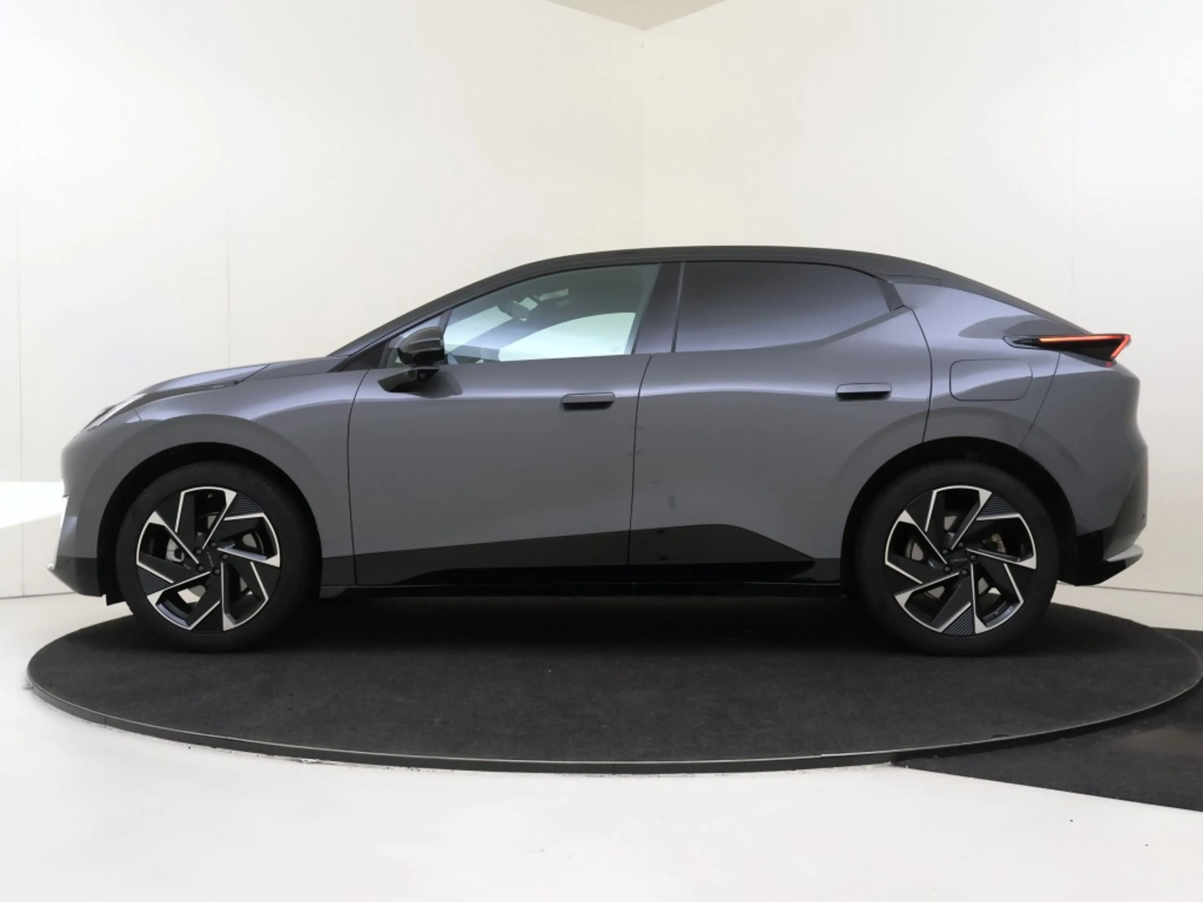 Lynk & Co 02 | MORE | 17% BIJTELLING, DIT JAAR LEVERBAAR! | — photo 2