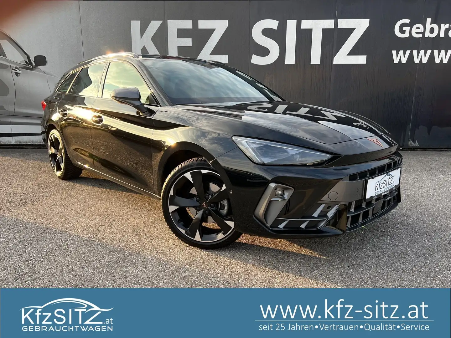 CUPRA Leon SP Kombi 1.5 eTSI DSG 150 PS | NP €46.400 Schwarz - 1