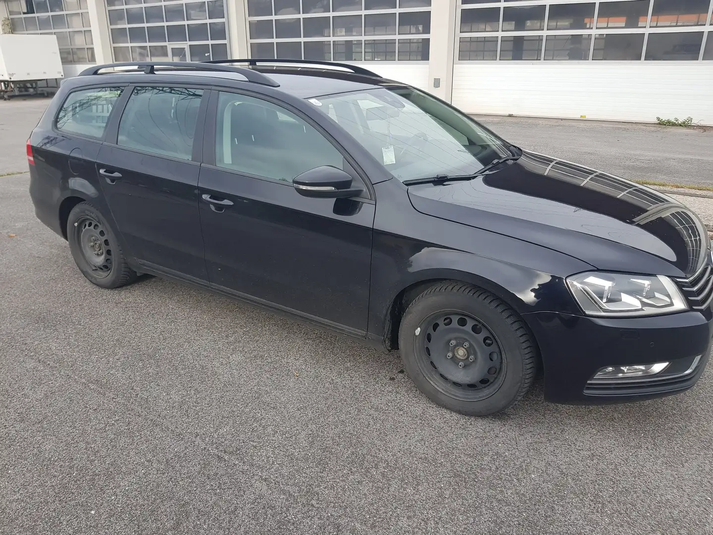 Volkswagen Passat Variant Trendline BlueMotion 1,6 TDI Zwart - 2