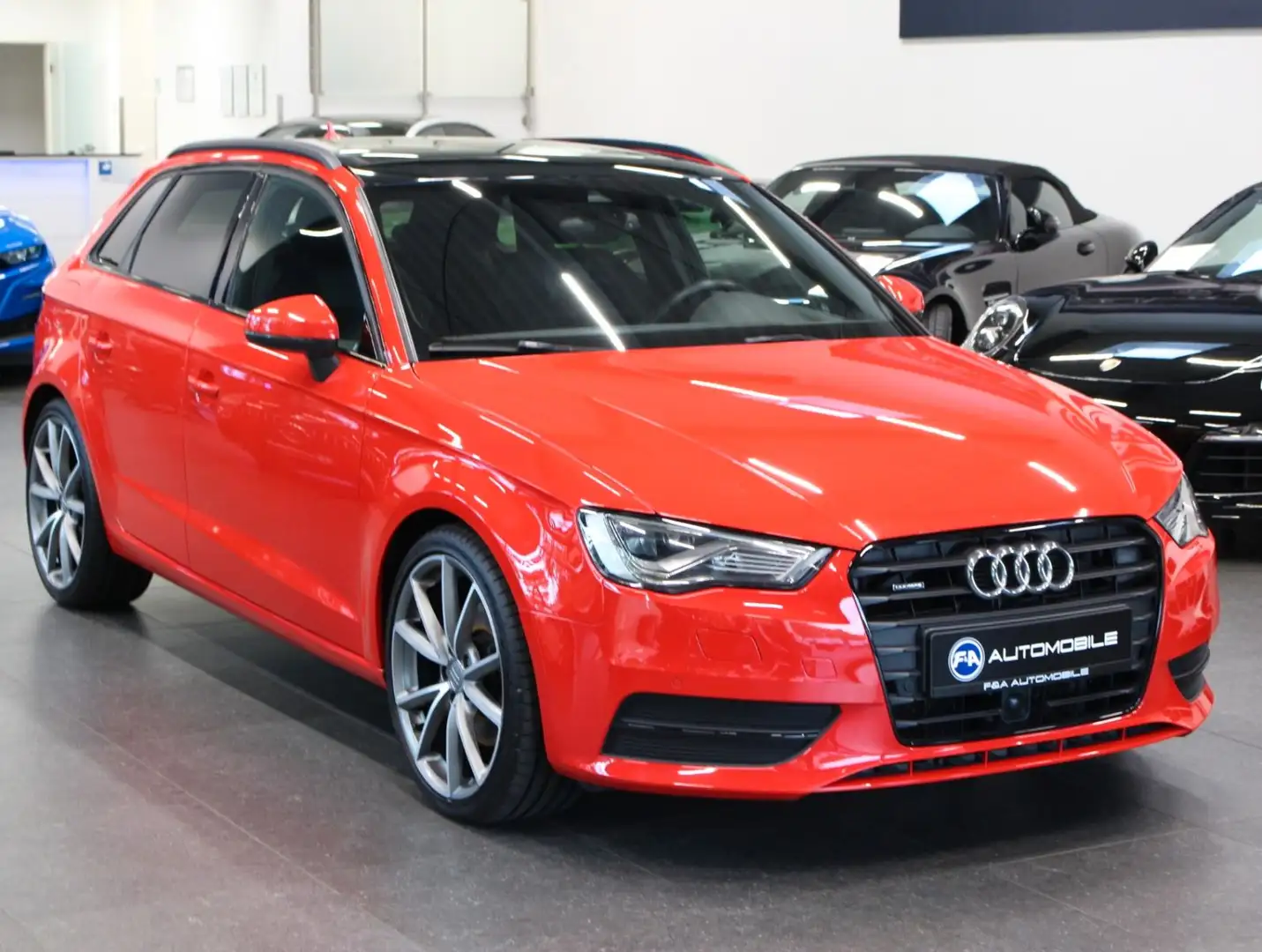 Audi A3 2.0 TDI quattro STDHZ+PANO+AHK Rot - 2