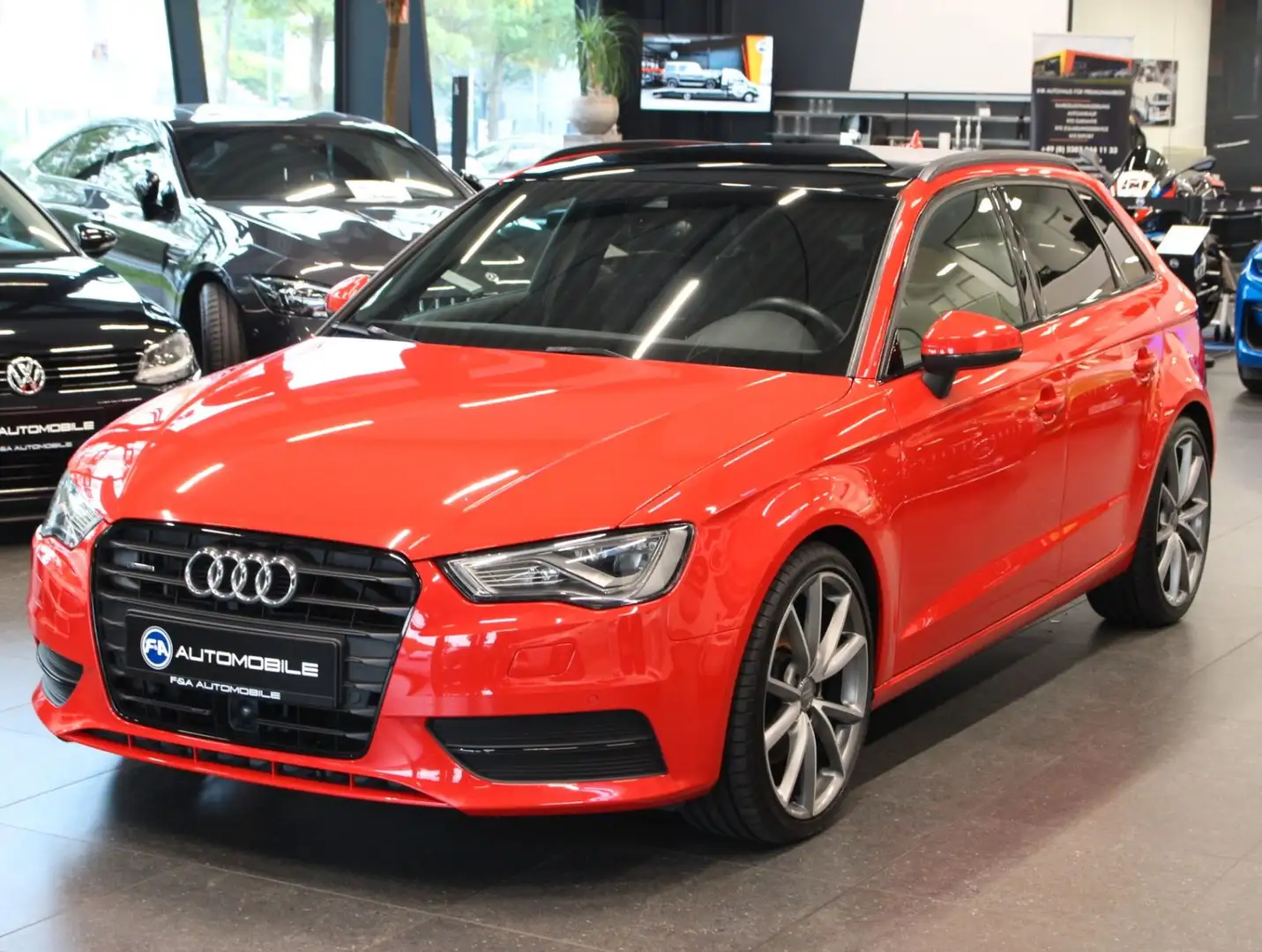 Audi A3 2.0 TDI quattro STDHZ+PANO+AHK Rot - 1