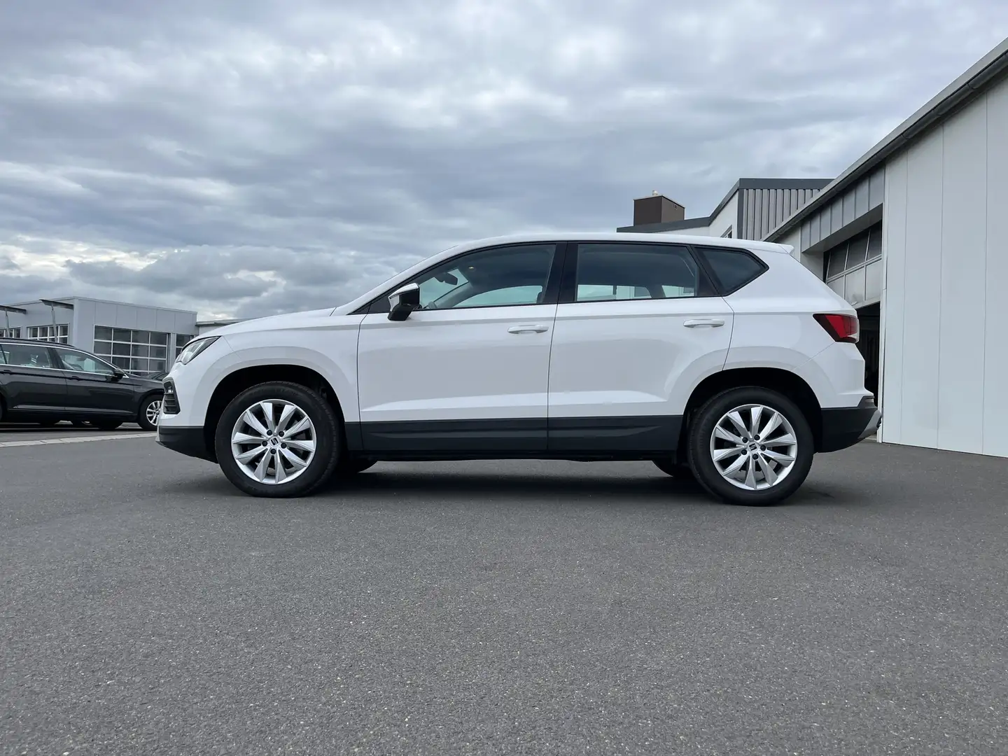 SEAT Ateca 2.0 TDI DSG Style 148€ m. 20% Anzahlung DAB Navi Weiß - 2
