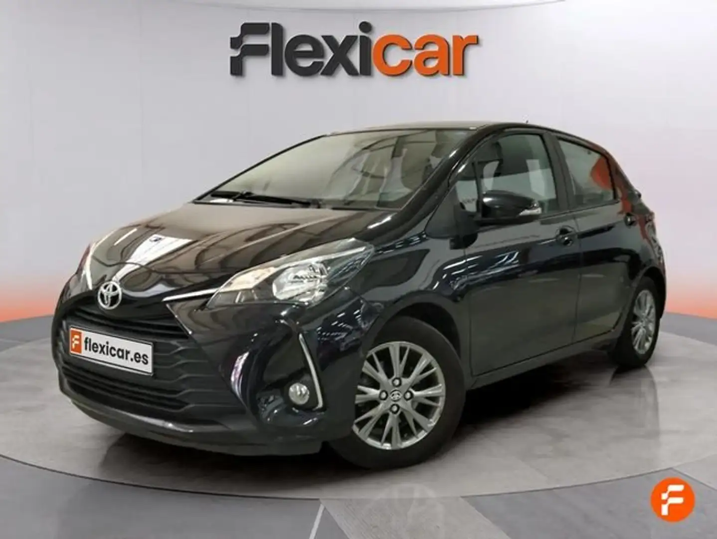 Toyota Yaris 1.0 Active Negro - 2