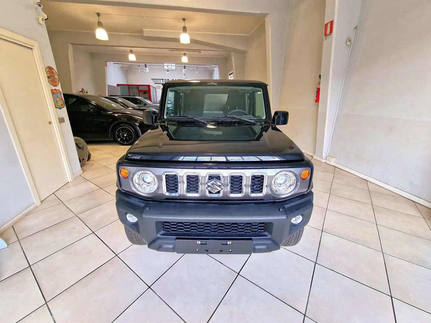 Suzuki Jimny Jimny 1.5 GLX 5porte  4wd allgrip automatico Nero - 2