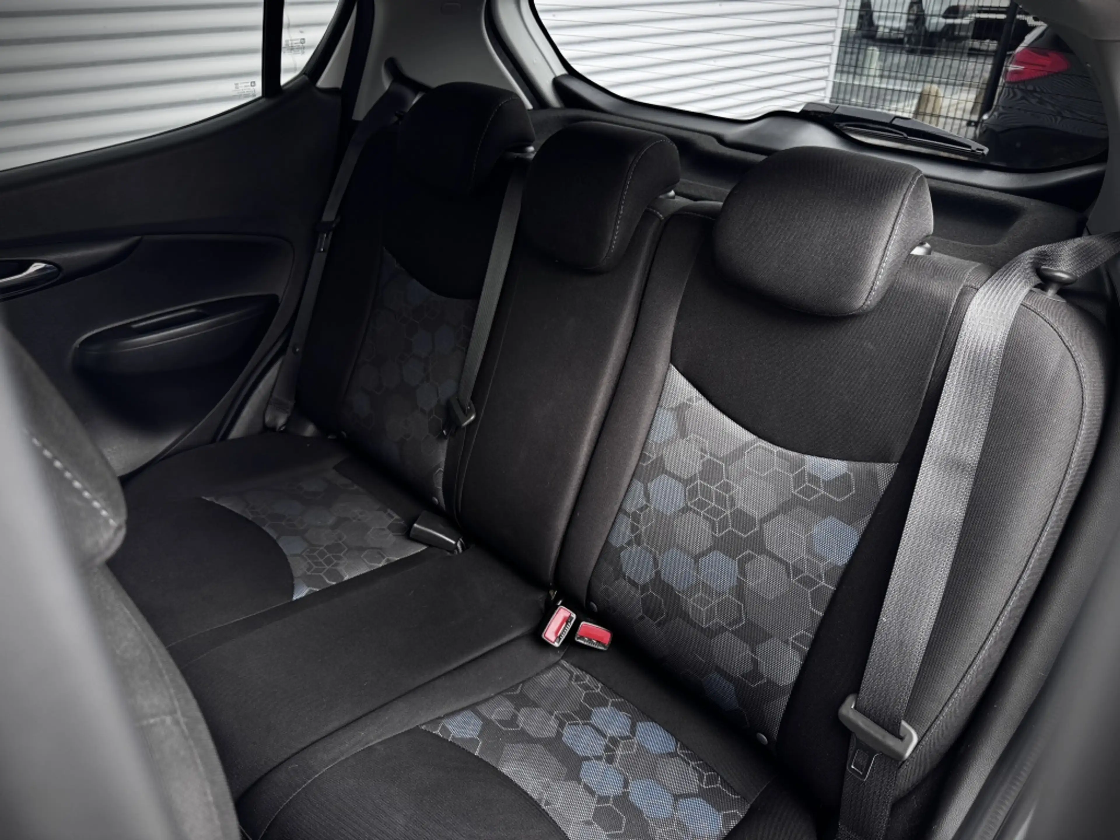 Opel Karl Rocks Online Edition | Automaat | Stoelverwarming — photo 8