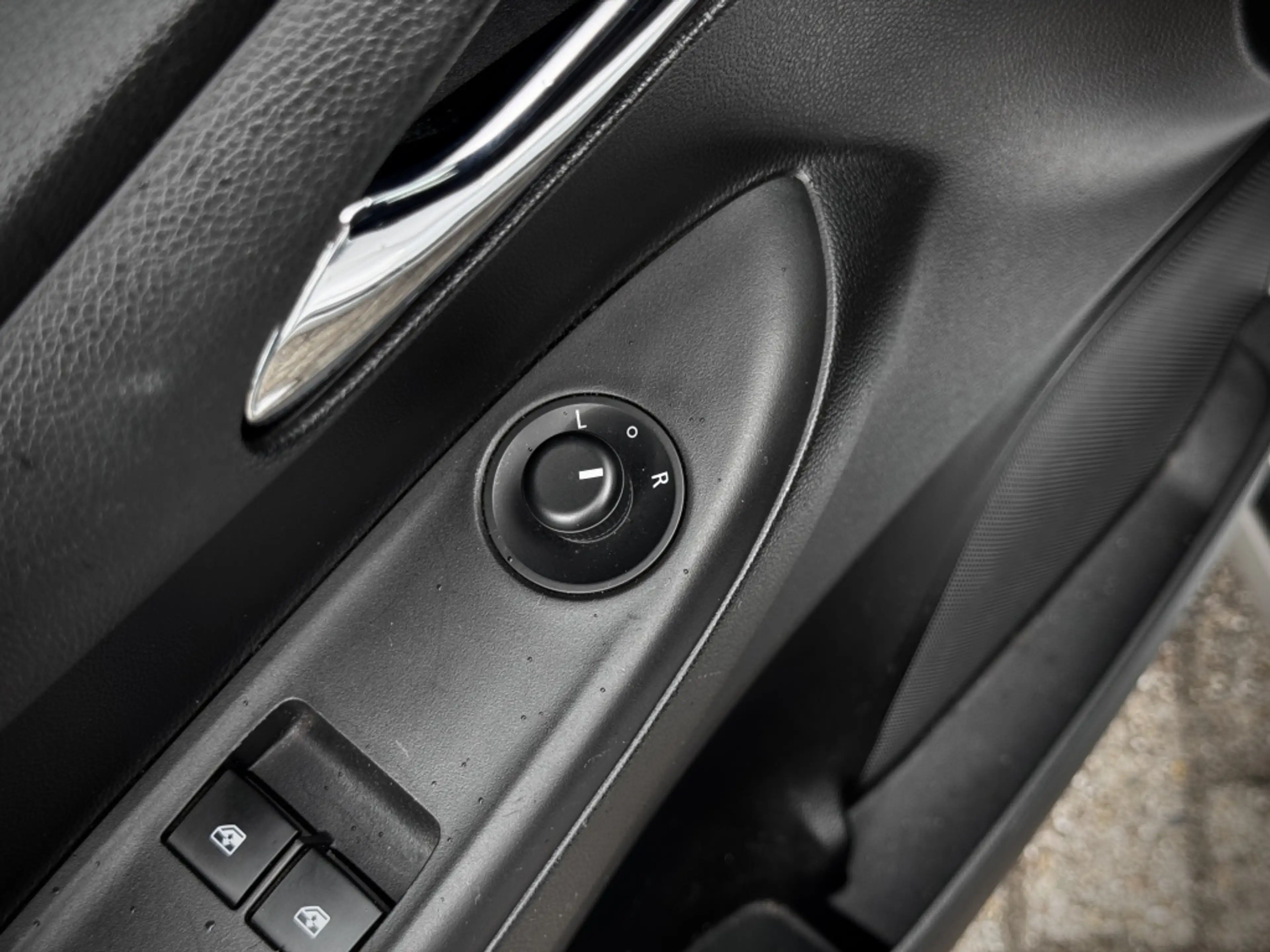 Opel Karl Rocks Online Edition | Automaat | Stoelverwarming — photo 41
