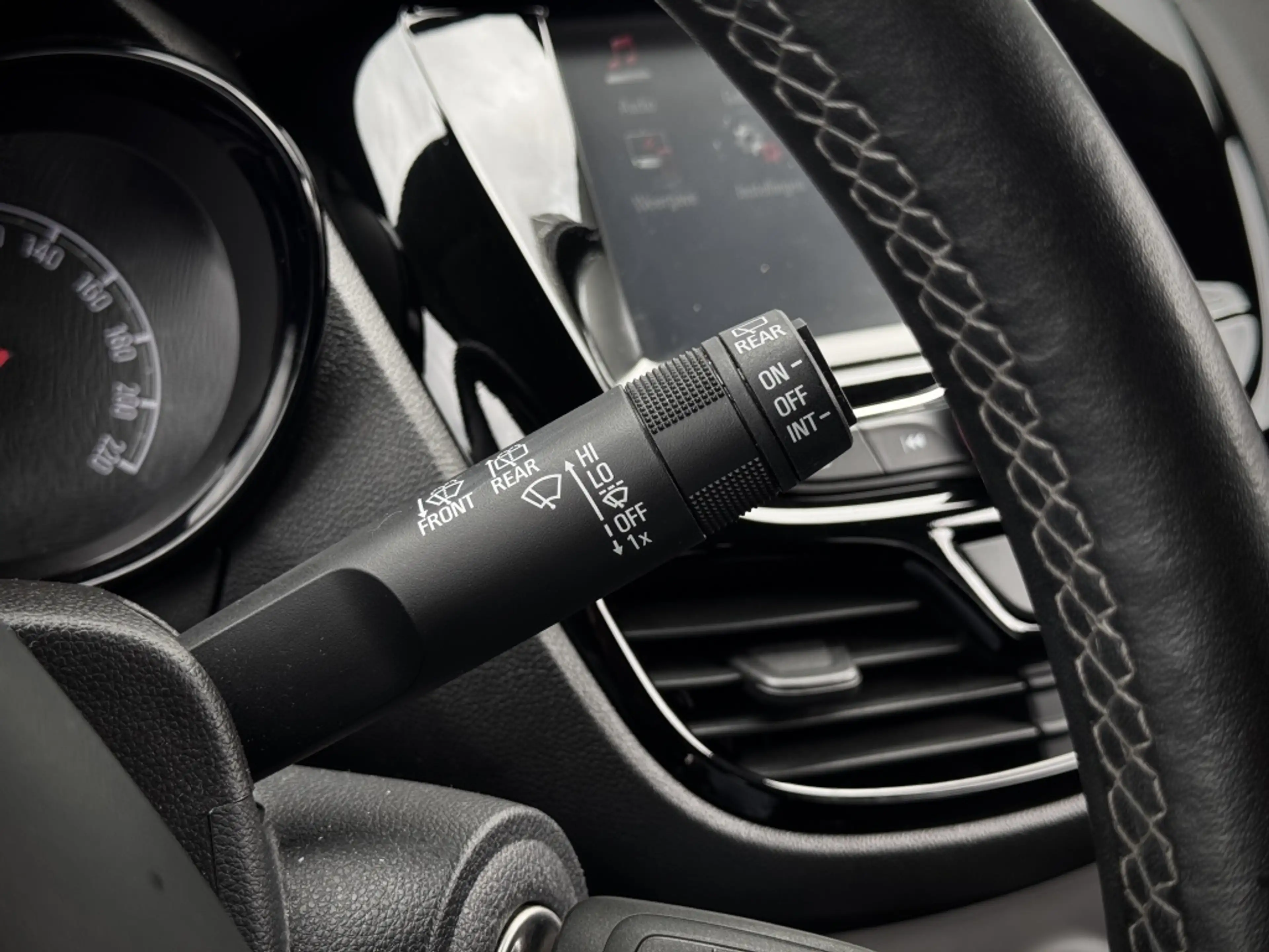 Opel Karl Rocks Online Edition | Automaat | Stoelverwarming — photo 35