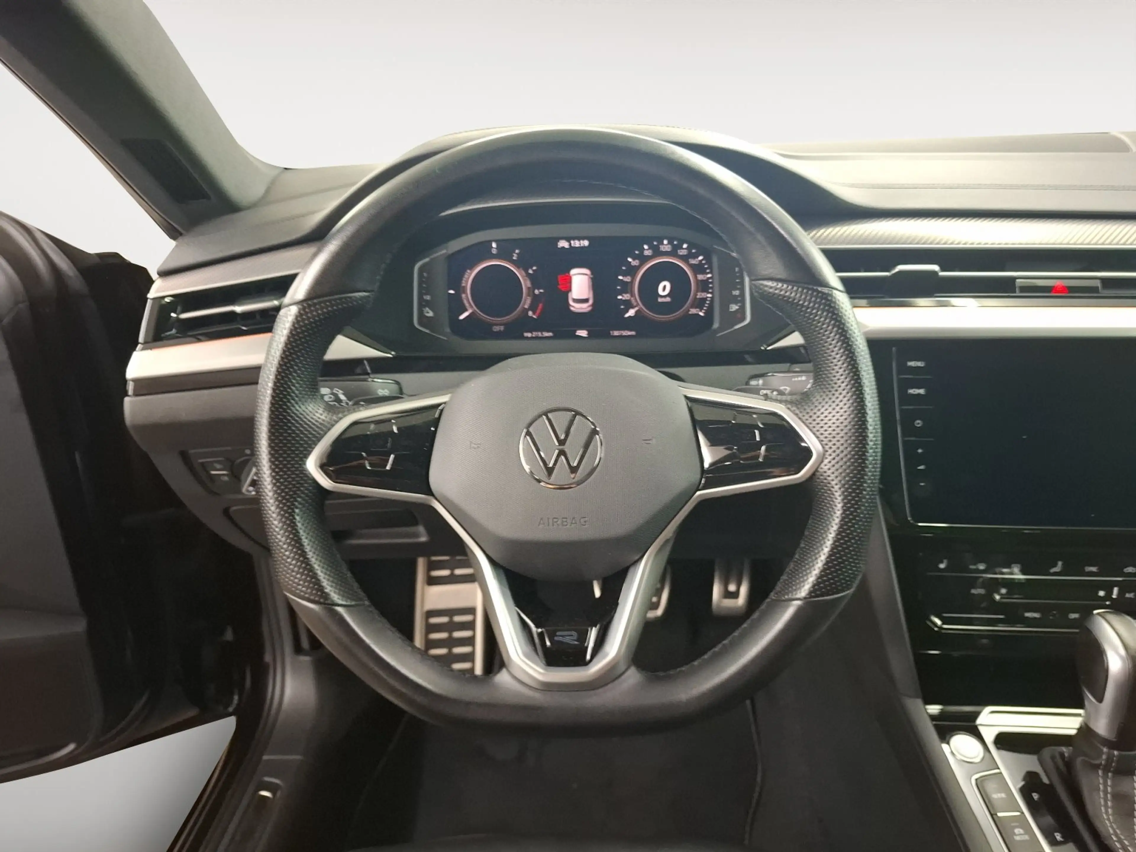 Volkswagen Arteon Shooting Brake R-Line e-Hybrid AHK Matrix — photo 11