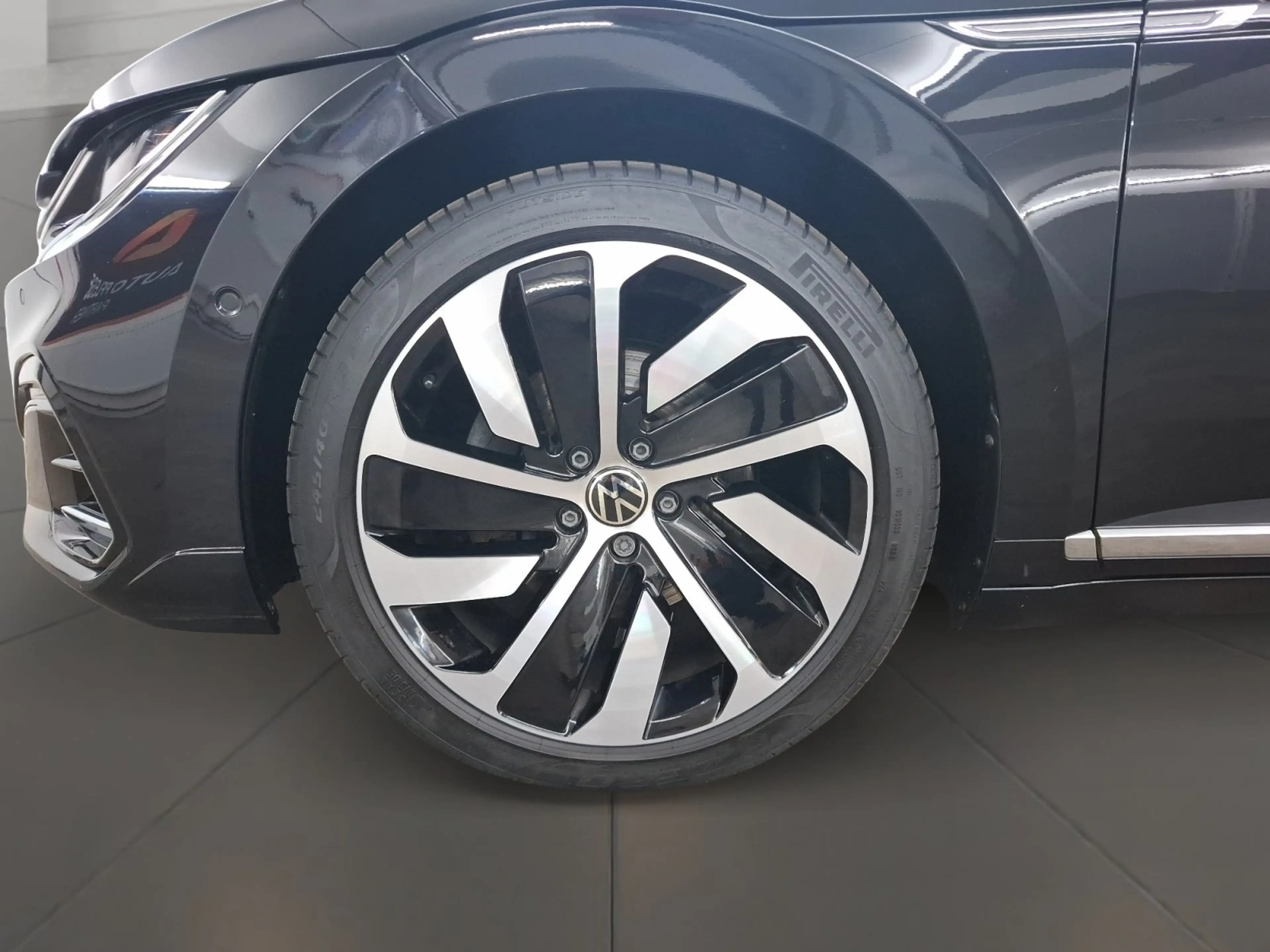 Volkswagen Arteon Shooting Brake R-Line e-Hybrid AHK Matrix — photo 6