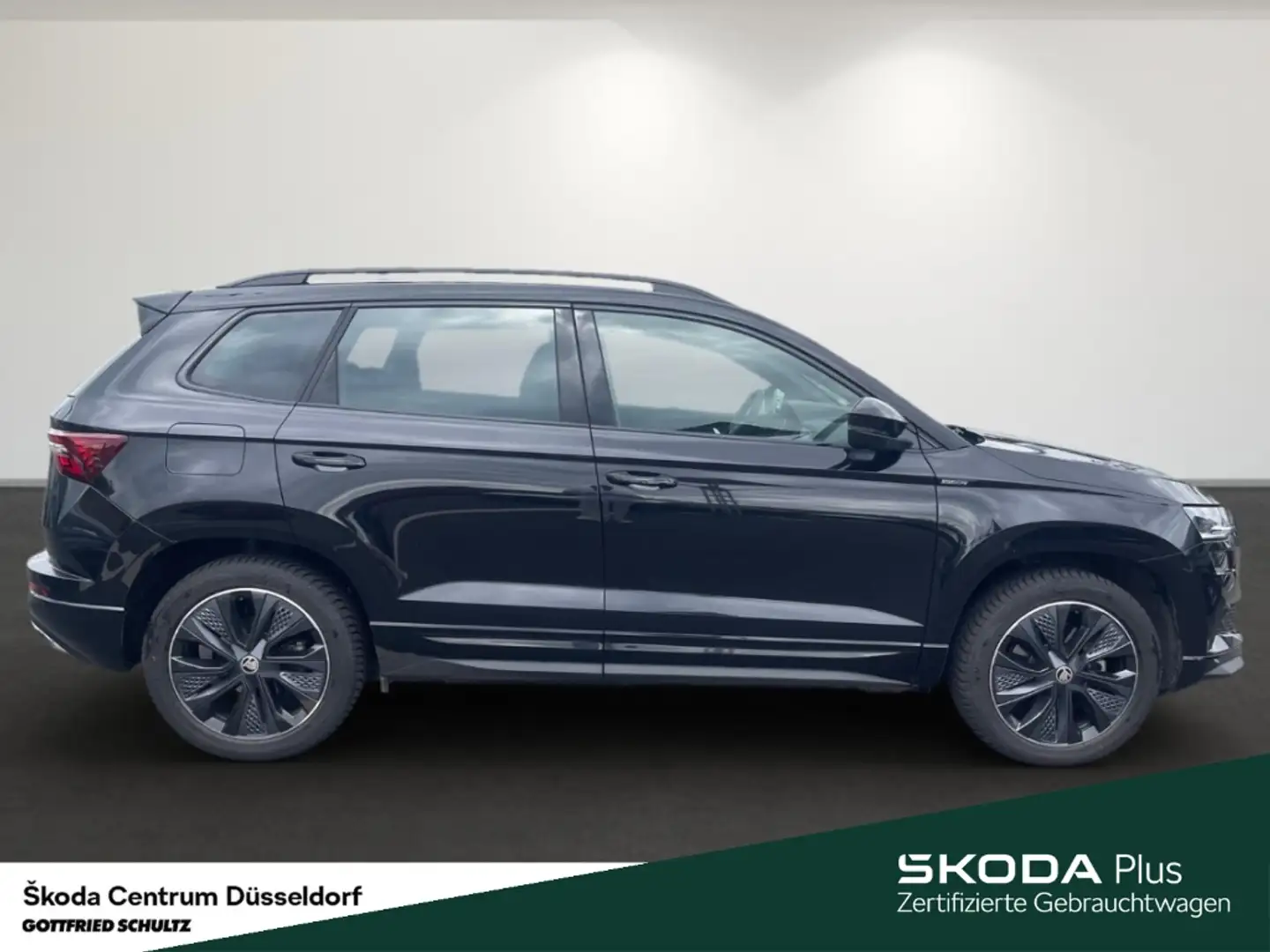 Skoda Karoq Sportline 4x4 DSG PANO Standheizung Infotainment-P Noir - 2