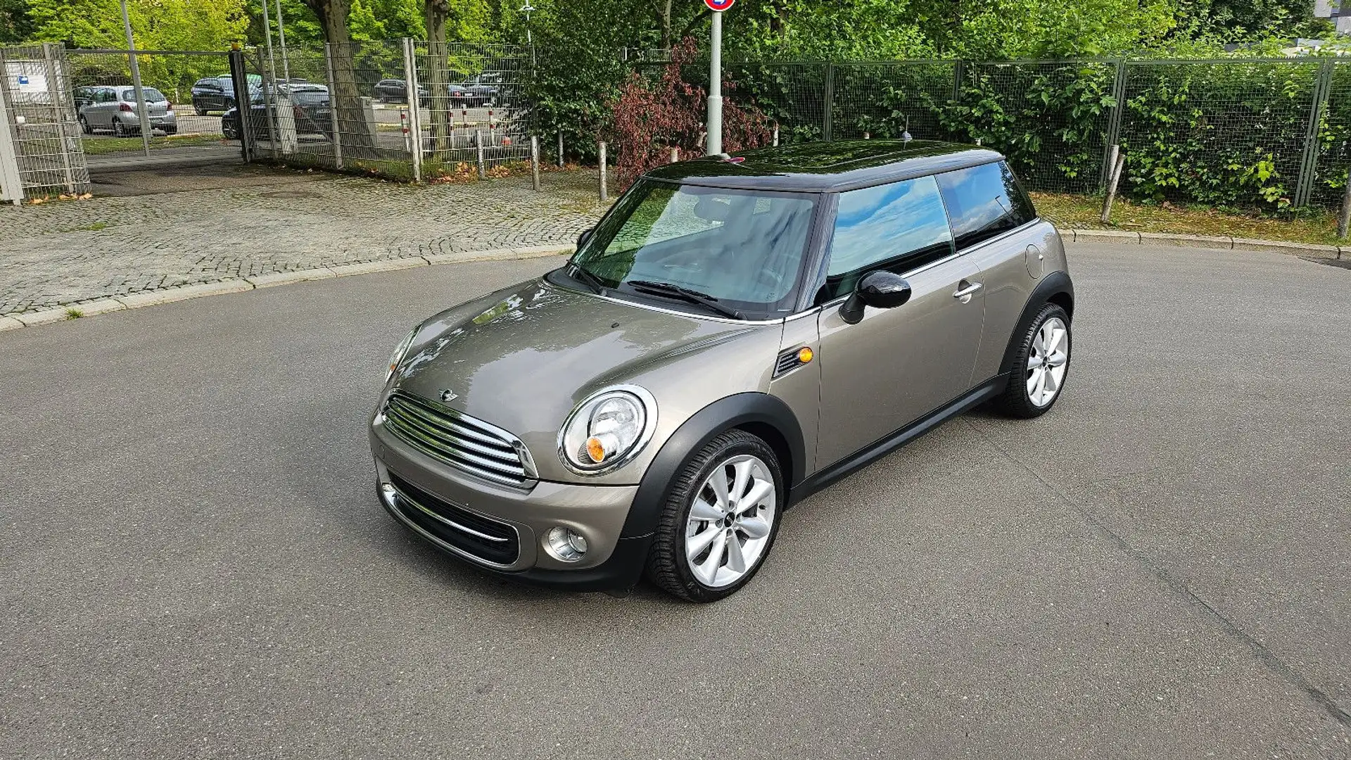 MINI Cooper PDC Panorama 1. Hd. nur 47.000 km Silver - 1