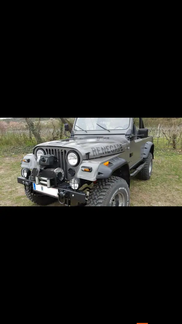 Jeep CJ-8 Szürke - 1