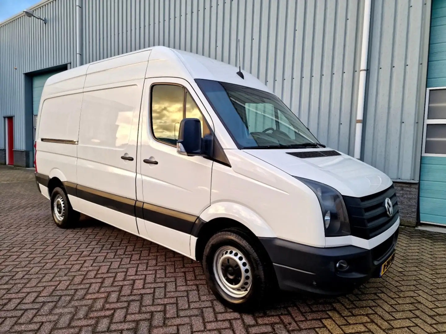 Volkswagen Crafter 2.0 TDI 35 L2 H2 Airco APK 2025 Euro 6 Wit - 2