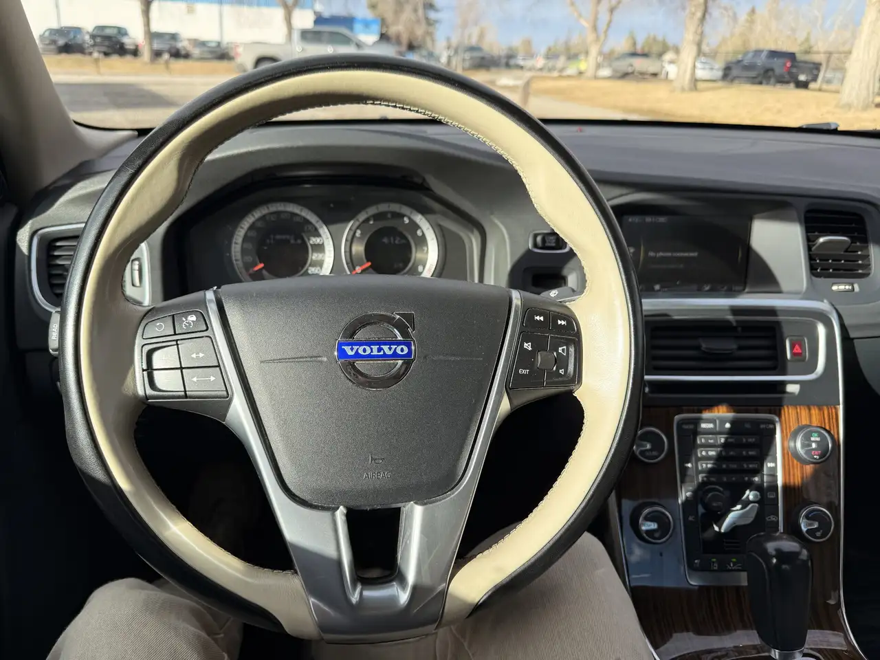 Volvo S60 снимка Volvo S60