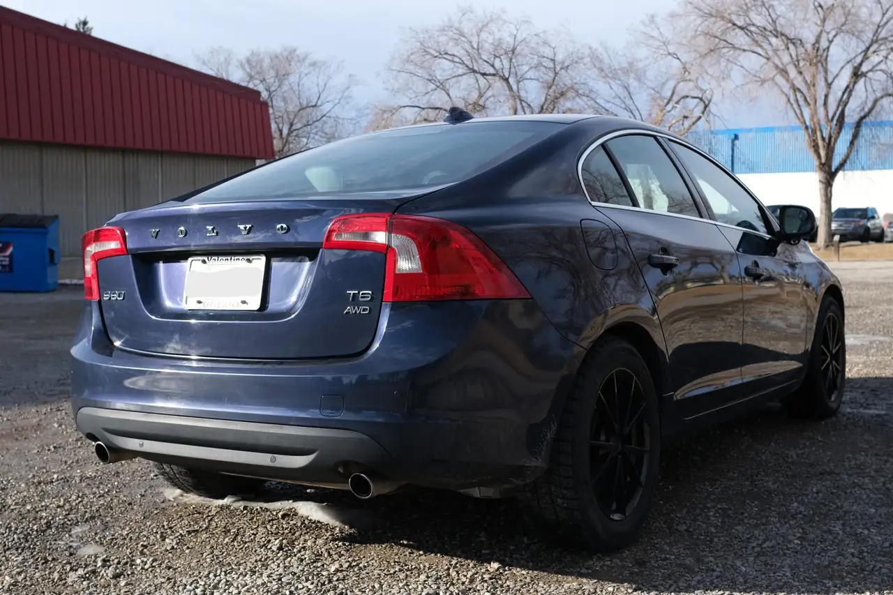 Volvo S60 снимка Volvo S60