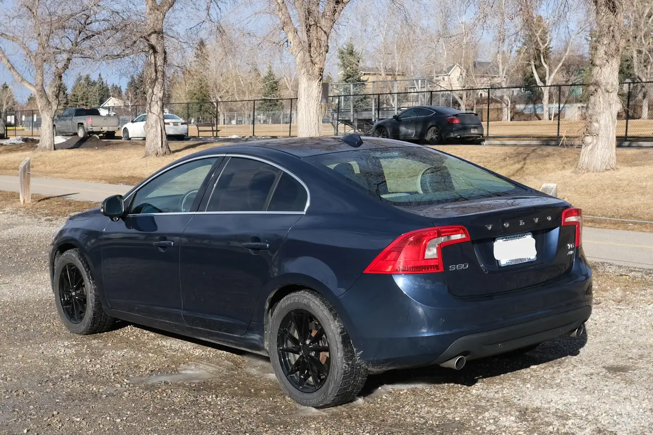 Volvo S60 снимка Volvo S60