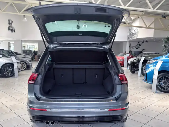 Volkswagen Tiguan view 12