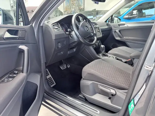 Volkswagen Tiguan view 15