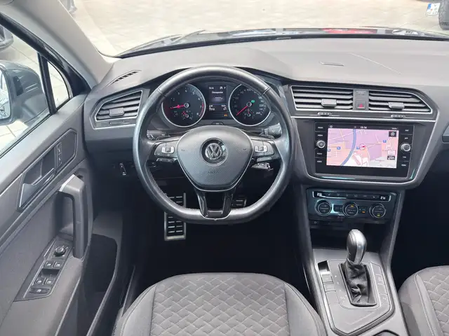 Volkswagen Tiguan view 14