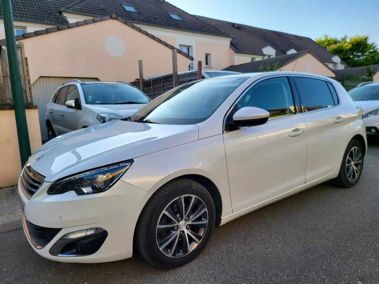 Peugeot 308 1.2 e-THP 130 ch 12v BVM6 Allure