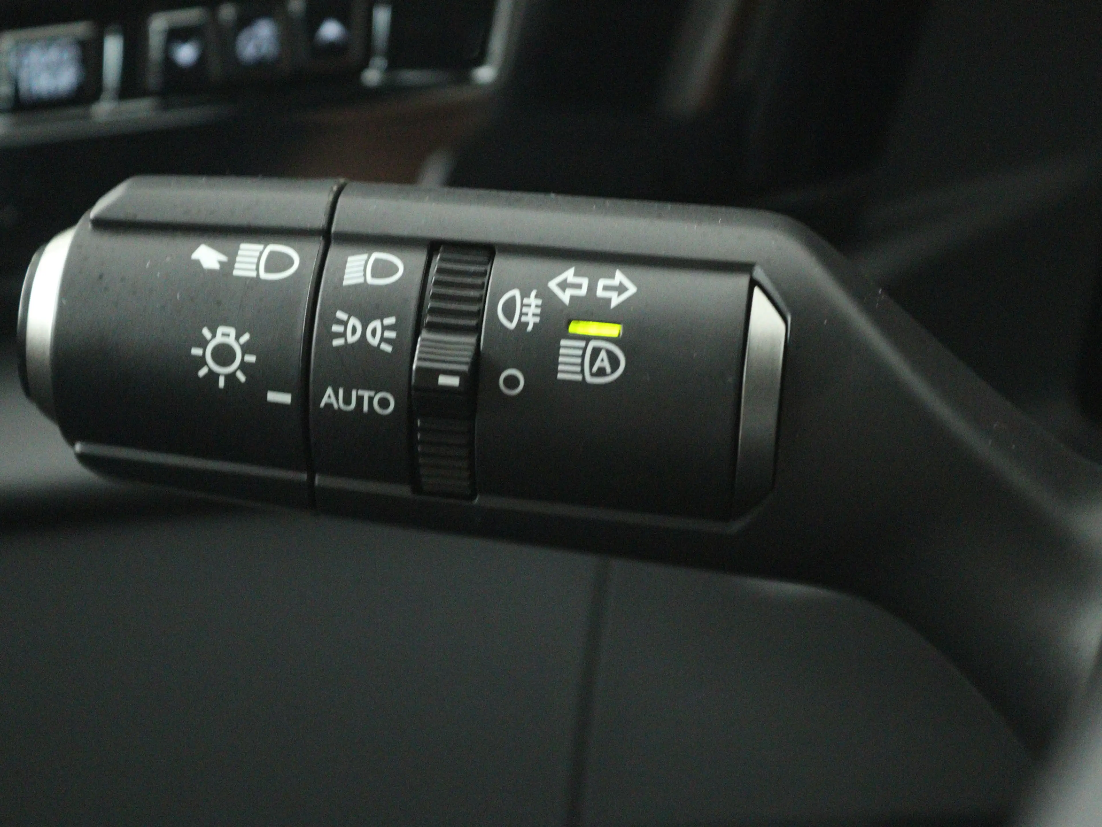 Lexus RZ 350e Luxury Line 77 kWh — photo 11