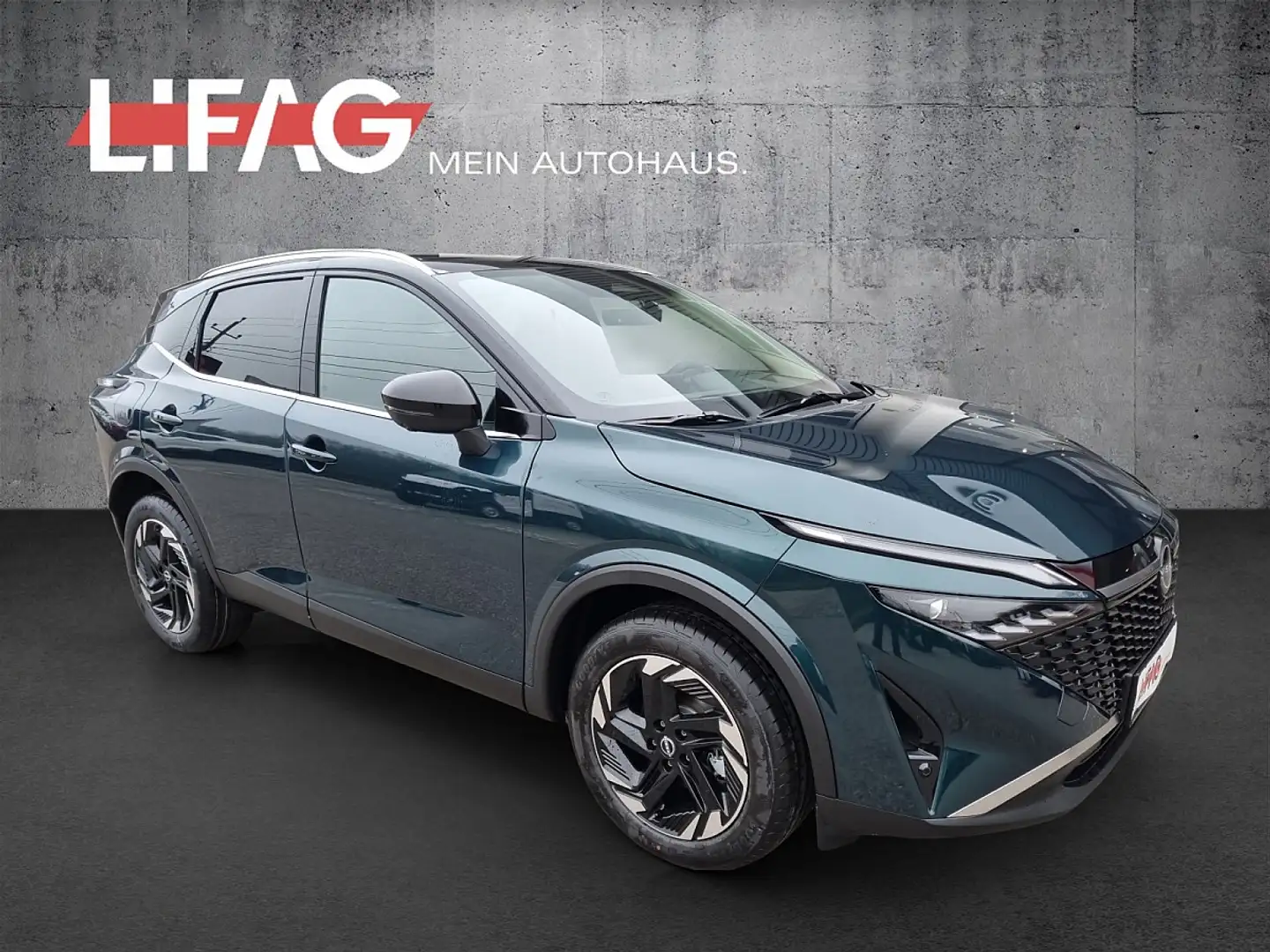 Nissan Qashqai 1,3 DIG-T MHEV N-Connecta+ Xtronic *ab €34.990,-* Grün - 1
