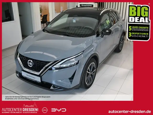 2022 Nissan Qashqai in Black for sale