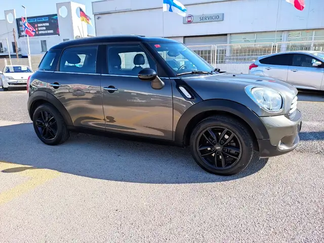 MINI Cooper Countryman D AUT.