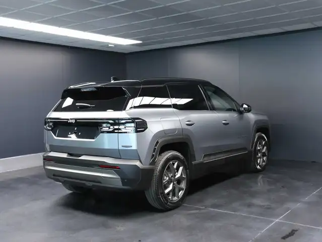 Jeep Compass view 3