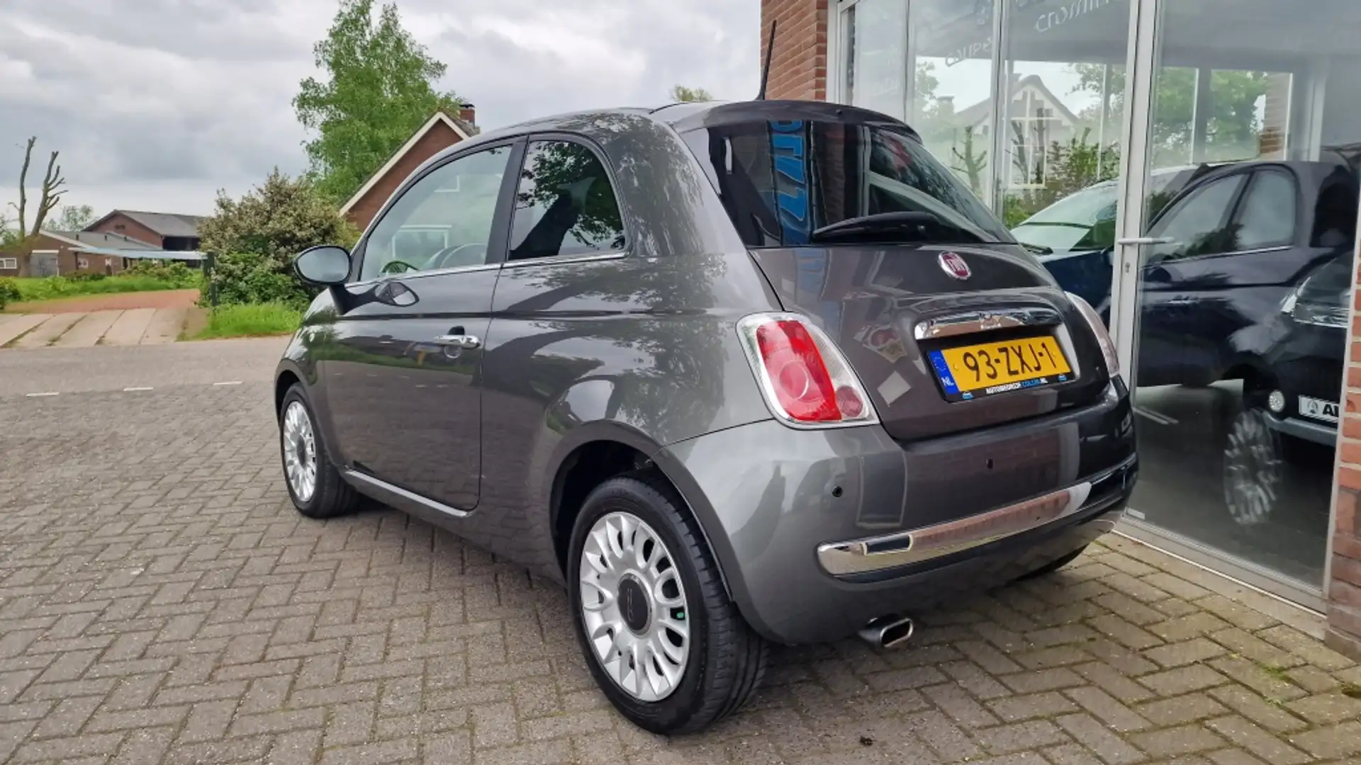 Fiat 500 0.9 TwinAir Easy, Automaat, PDC Grijs - 2