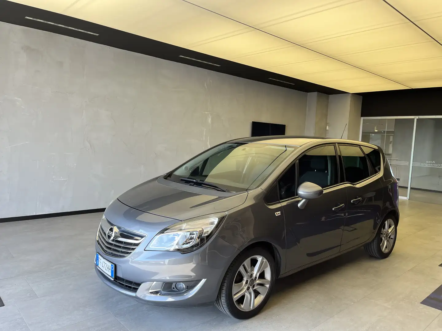 Opel Meriva 1.4 Turbo GPL-Tech Elective Grau - 1