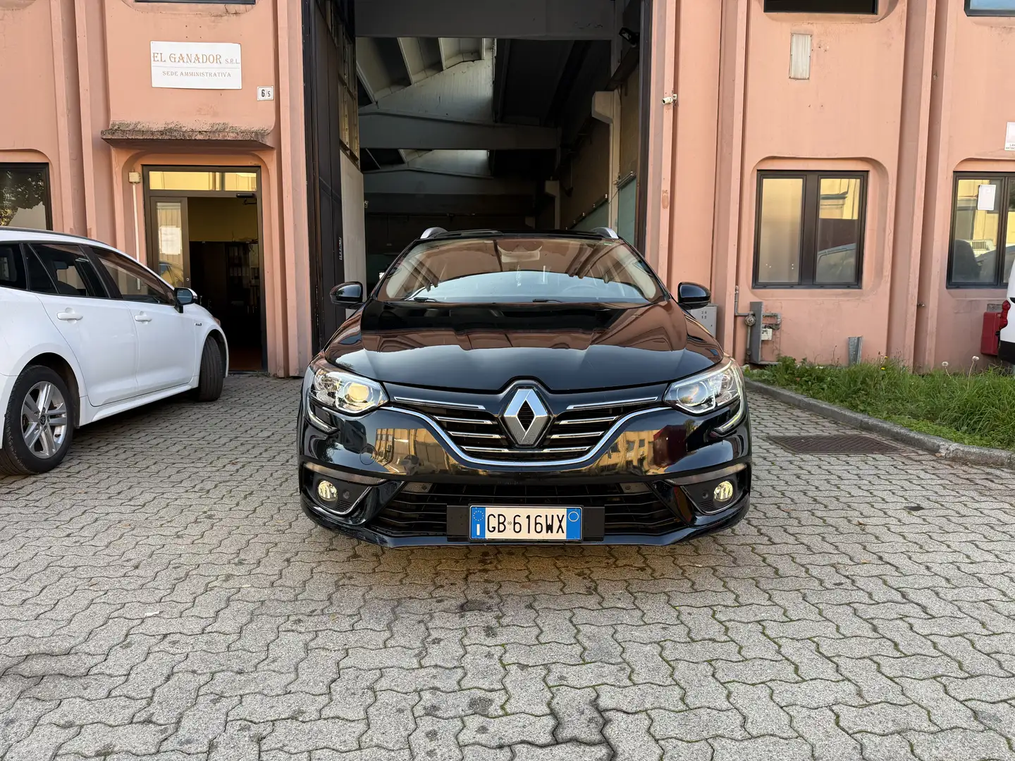 Renault Megane Megane Sporter 1.5 blue dci Duel2 115cv Nero - 2