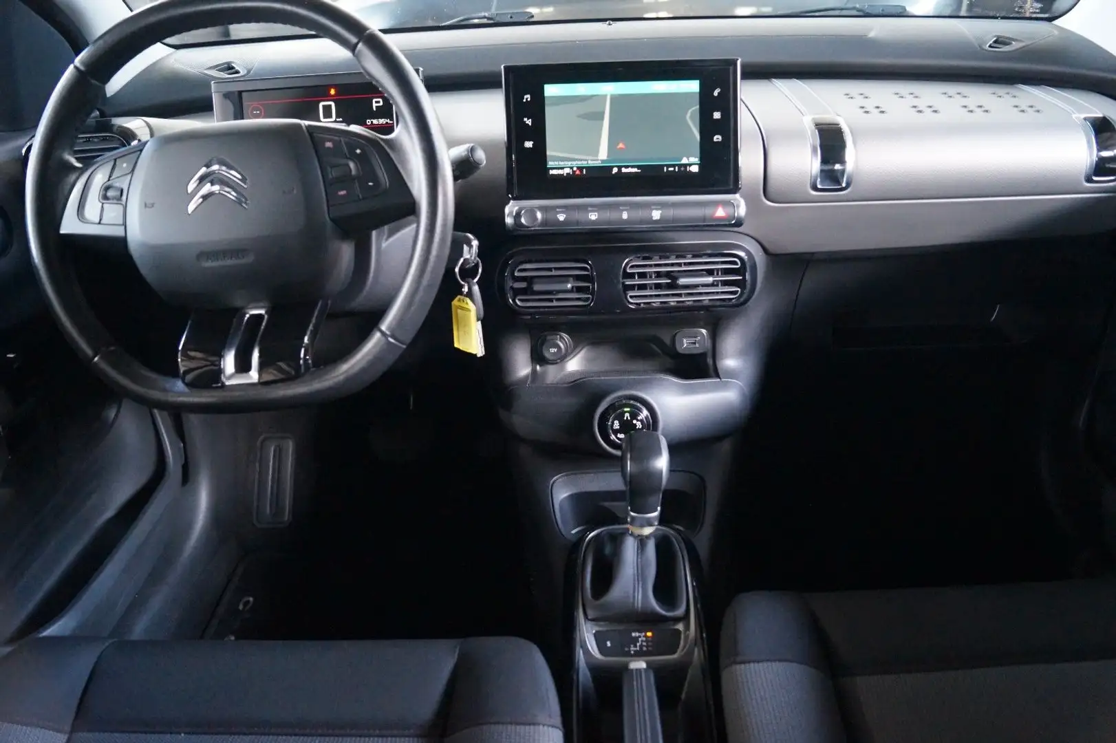 Citroen C4 Cactus C4 1.2 Cactus Shine*Navi*Kamera*Carplay* Zwart - 2