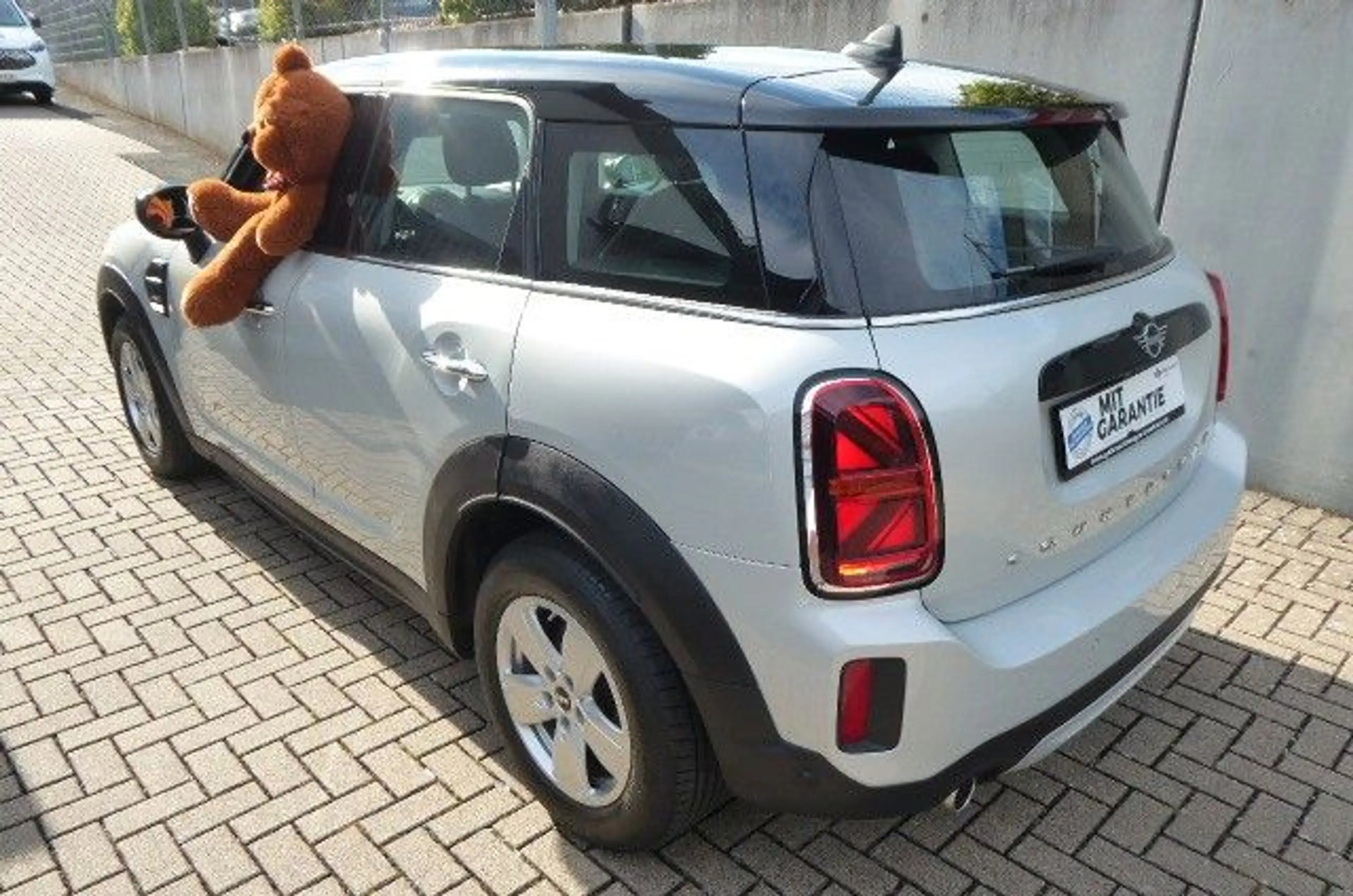 MINI Cooper Countryman nur 17TKM! — photo 11