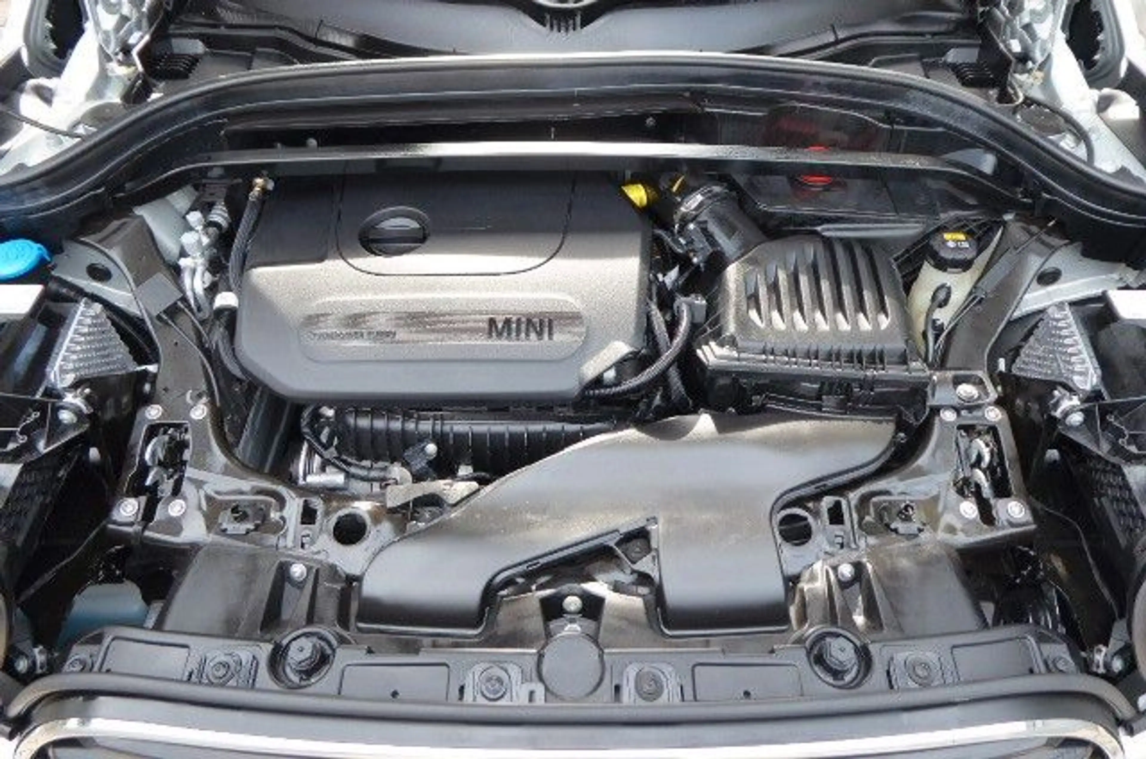 MINI Cooper Countryman nur 17TKM! — photo 5