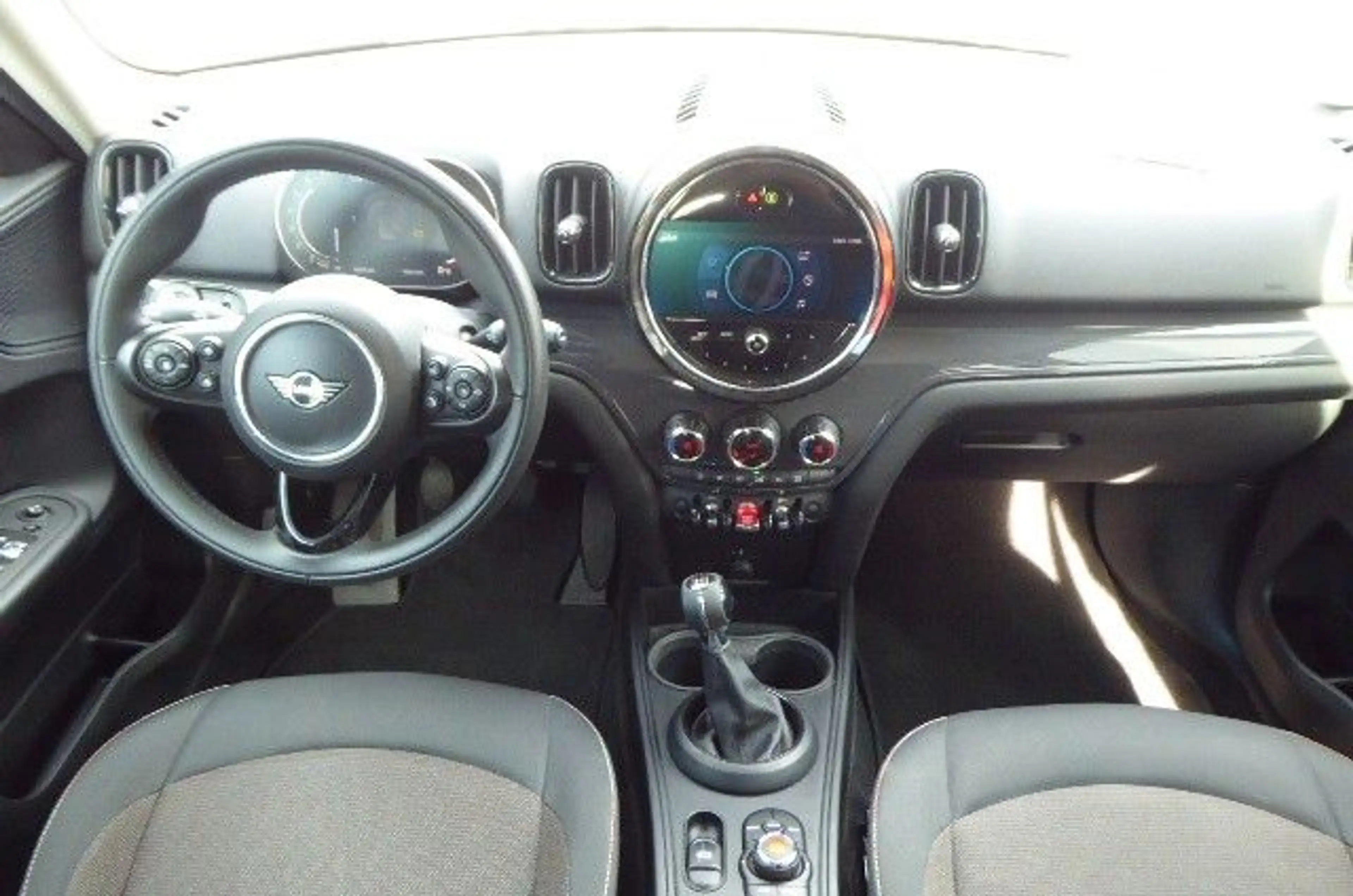 MINI Cooper Countryman nur 17TKM! — photo 2