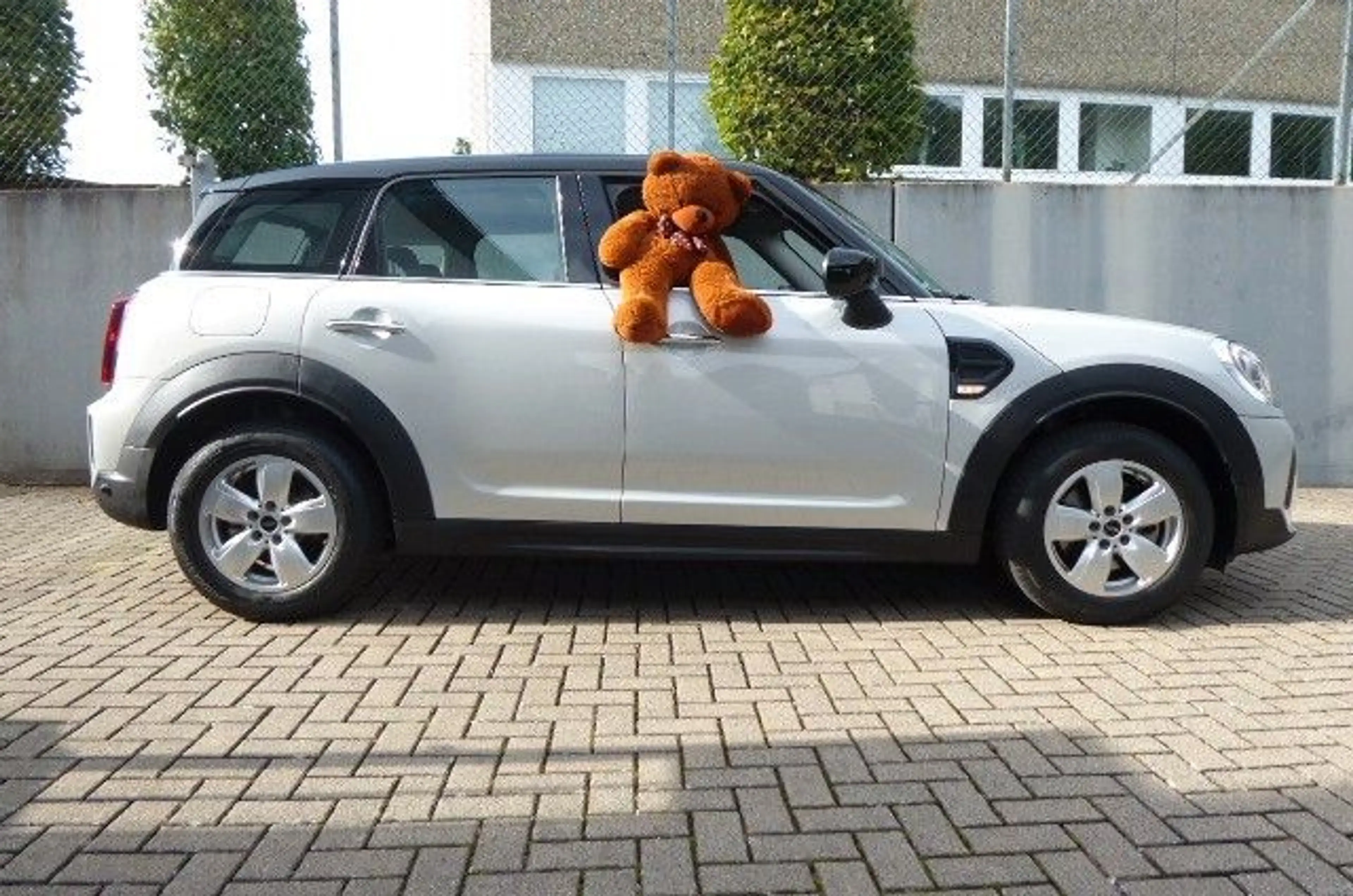 MINI Cooper Countryman nur 17TKM! — photo 12