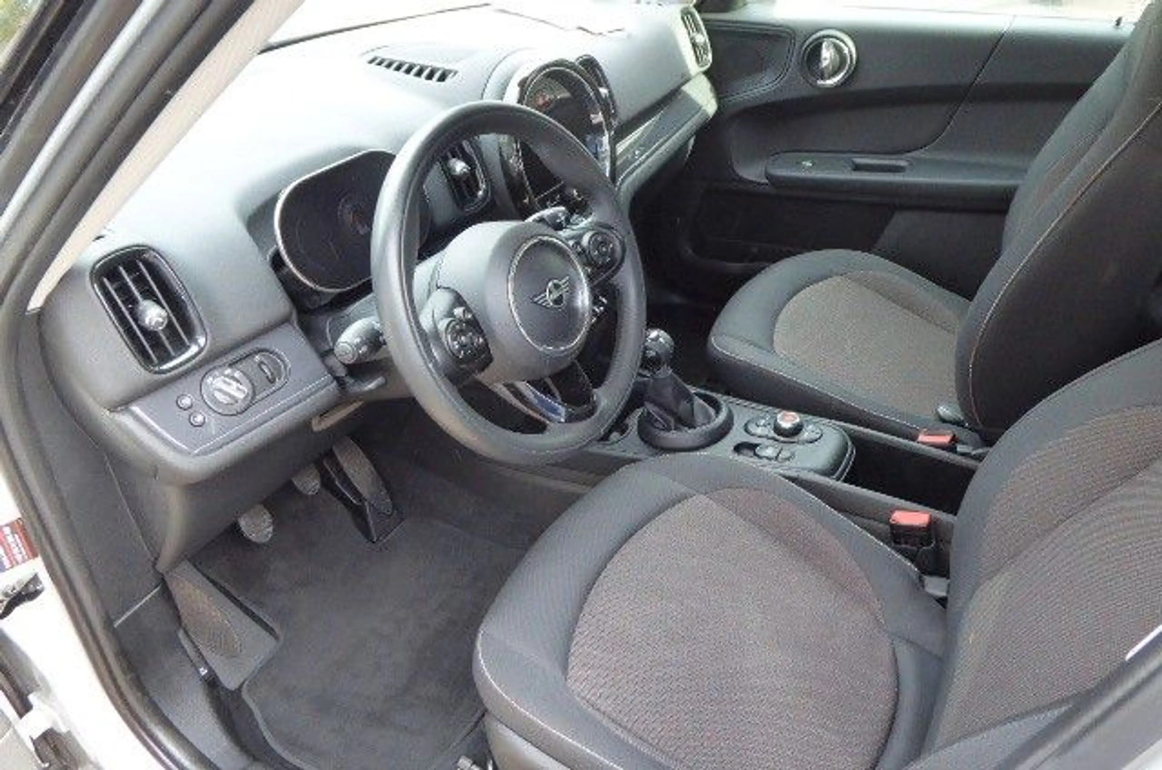 MINI Cooper Countryman nur 17TKM! — photo 10